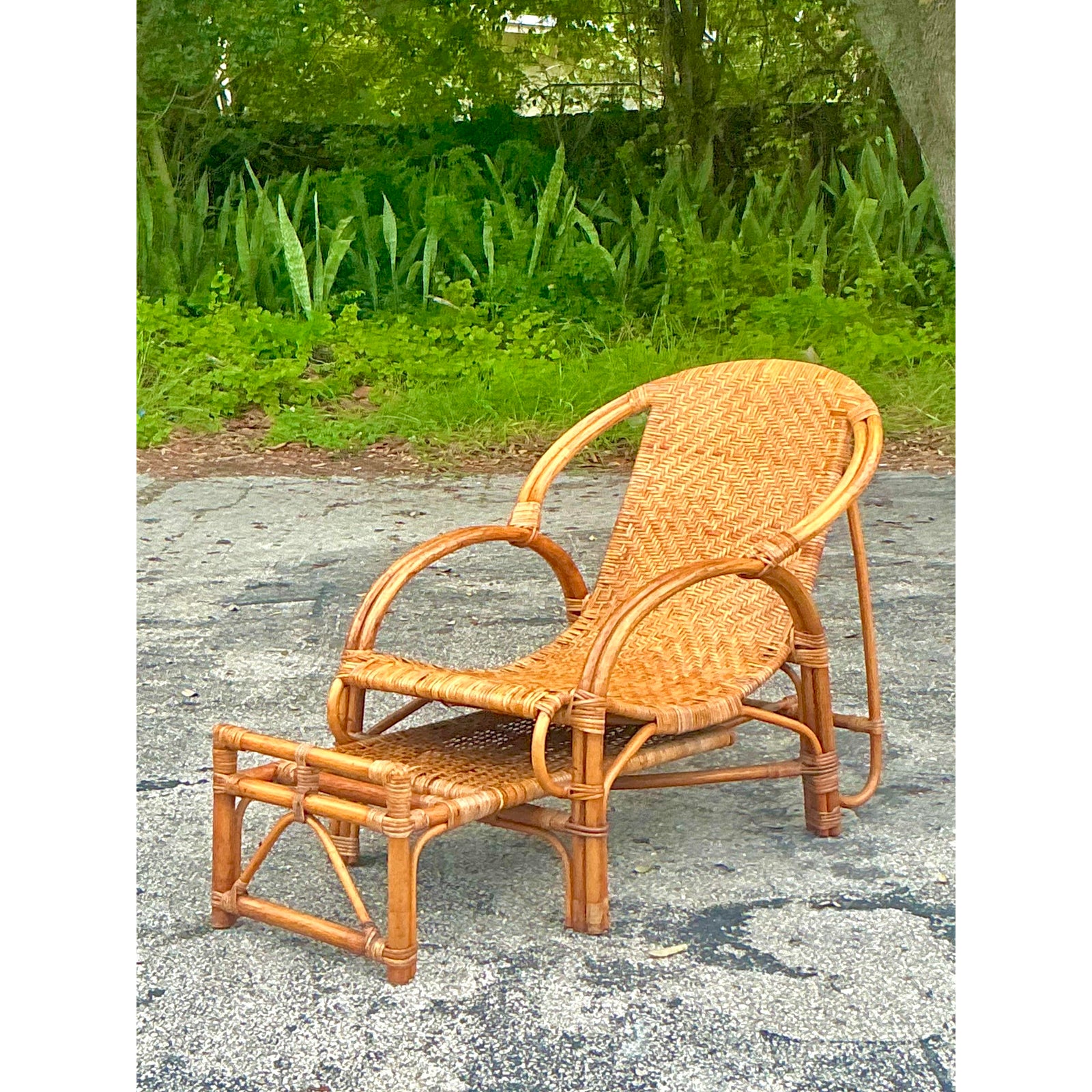 Vintage Coastal Woven Rattan Lounge Chair With Extending Foot Rest - Top view