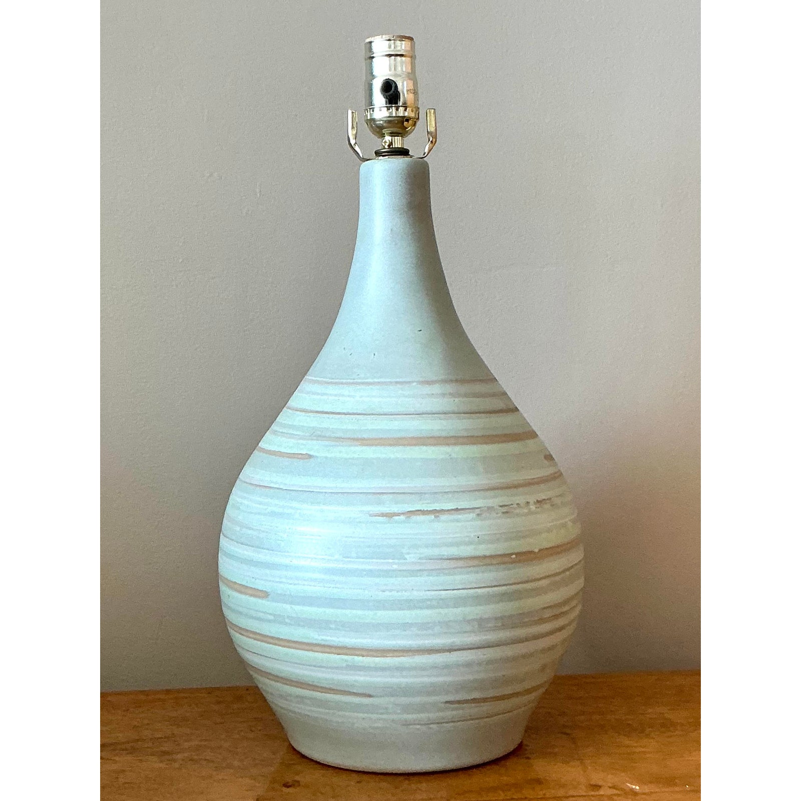 Vintage Mid 20th Century Martz Ceramic Lamp - Back view