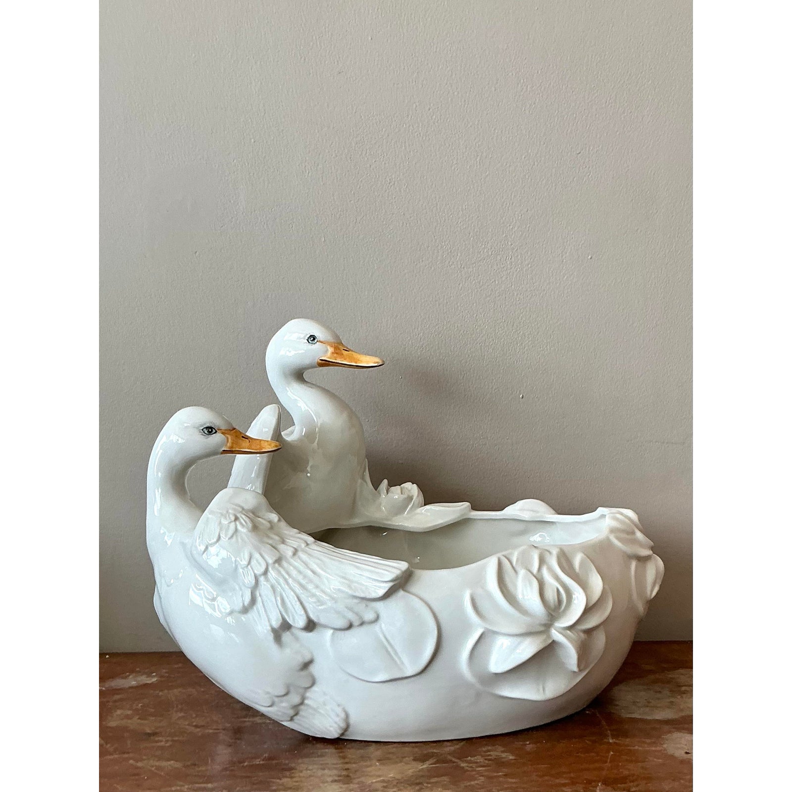 Vintage Regency Glazed Ceramic Ducks Centerpiece Bowl - Detail view