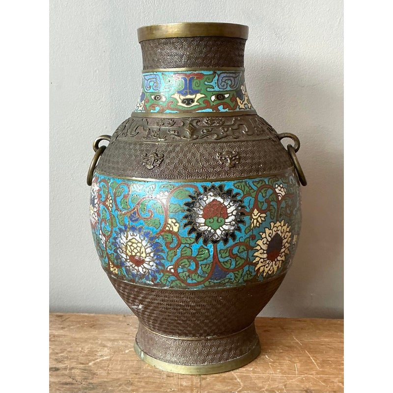 Vintage Asian Cloisonné Vase - Detail view