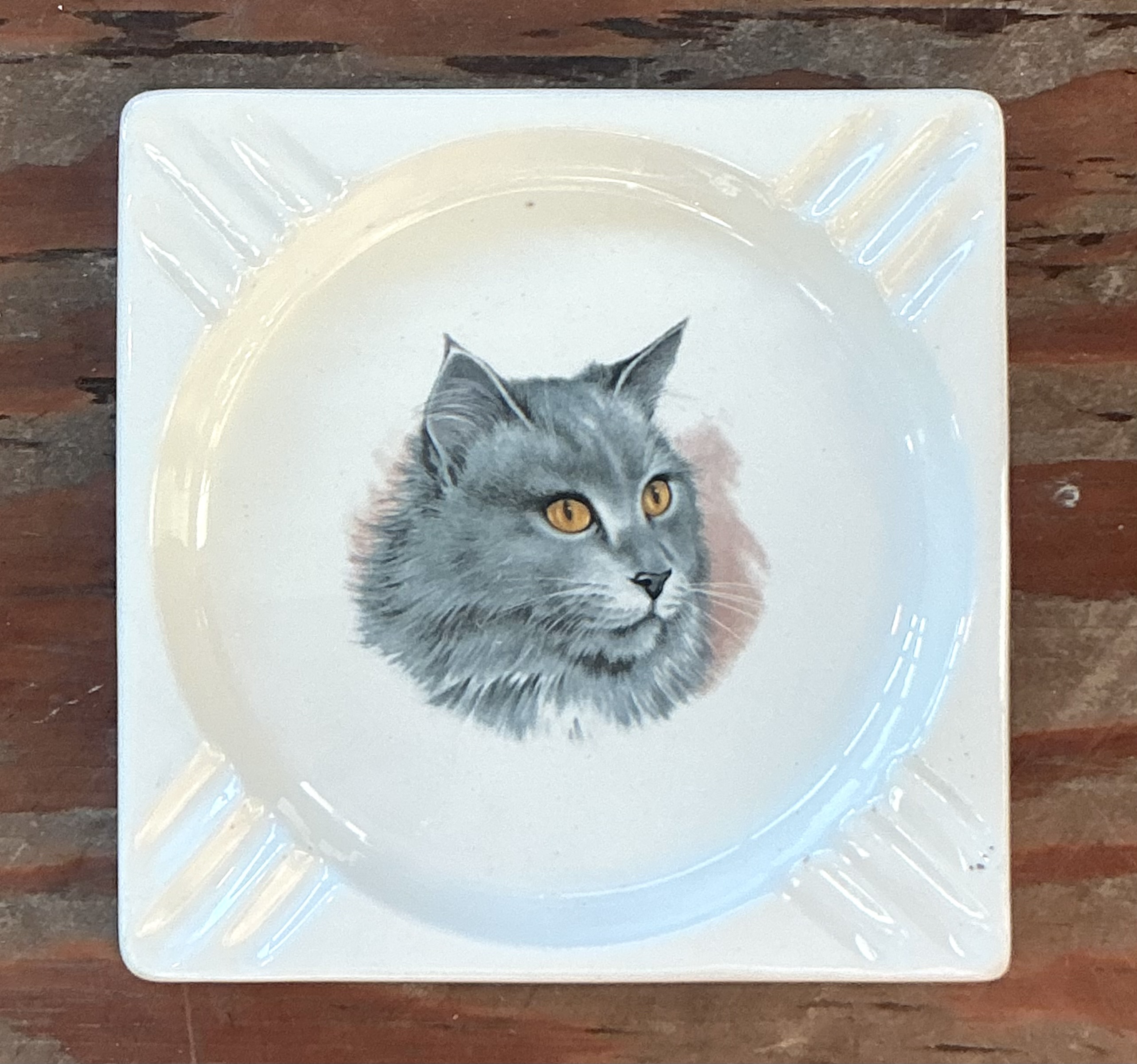 Vintage Boho Glazed Ceramic Cat Ashtray - Detail view