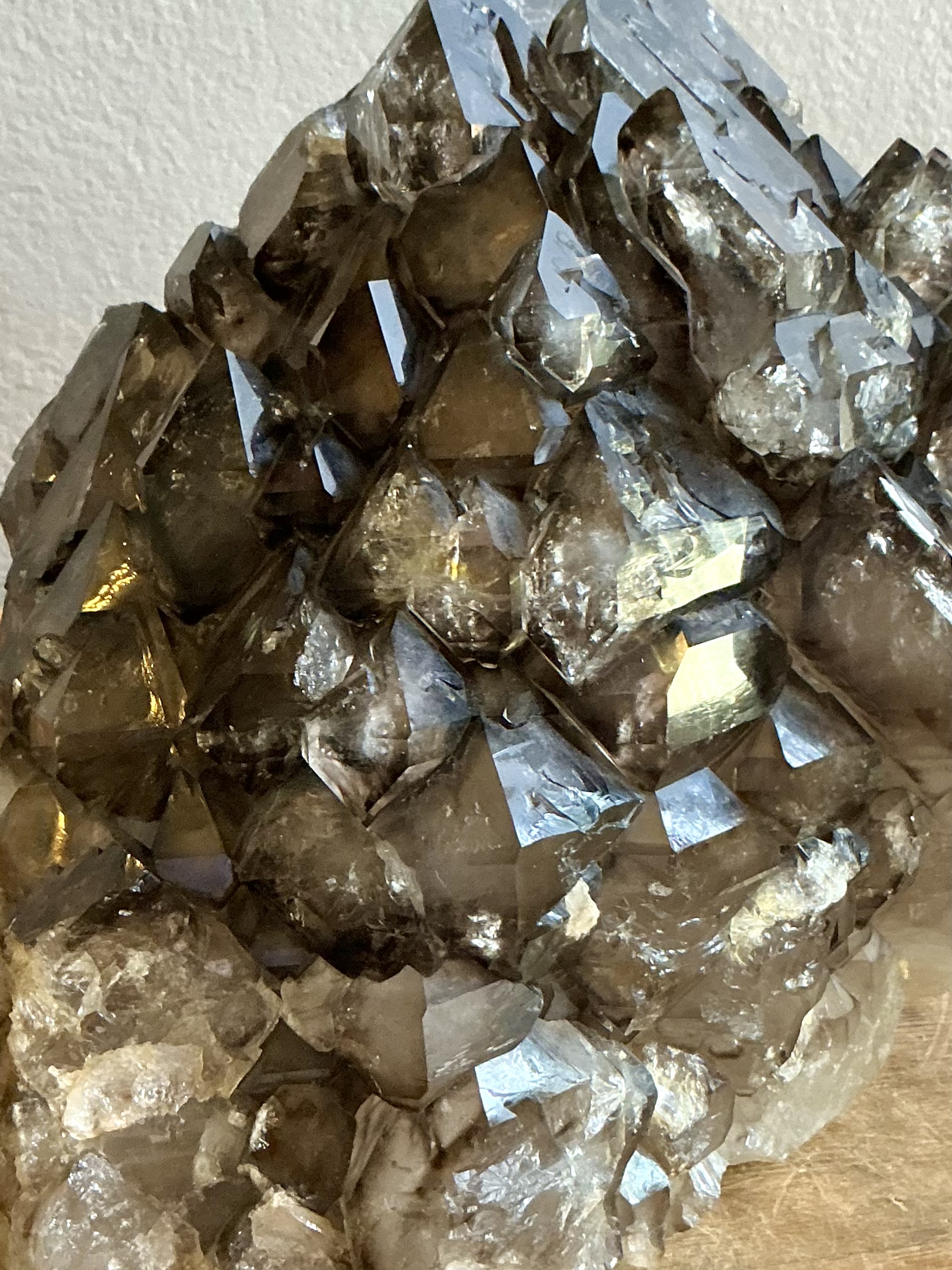 Vintage Monumental Jacare Smokey Quartz - Top view
