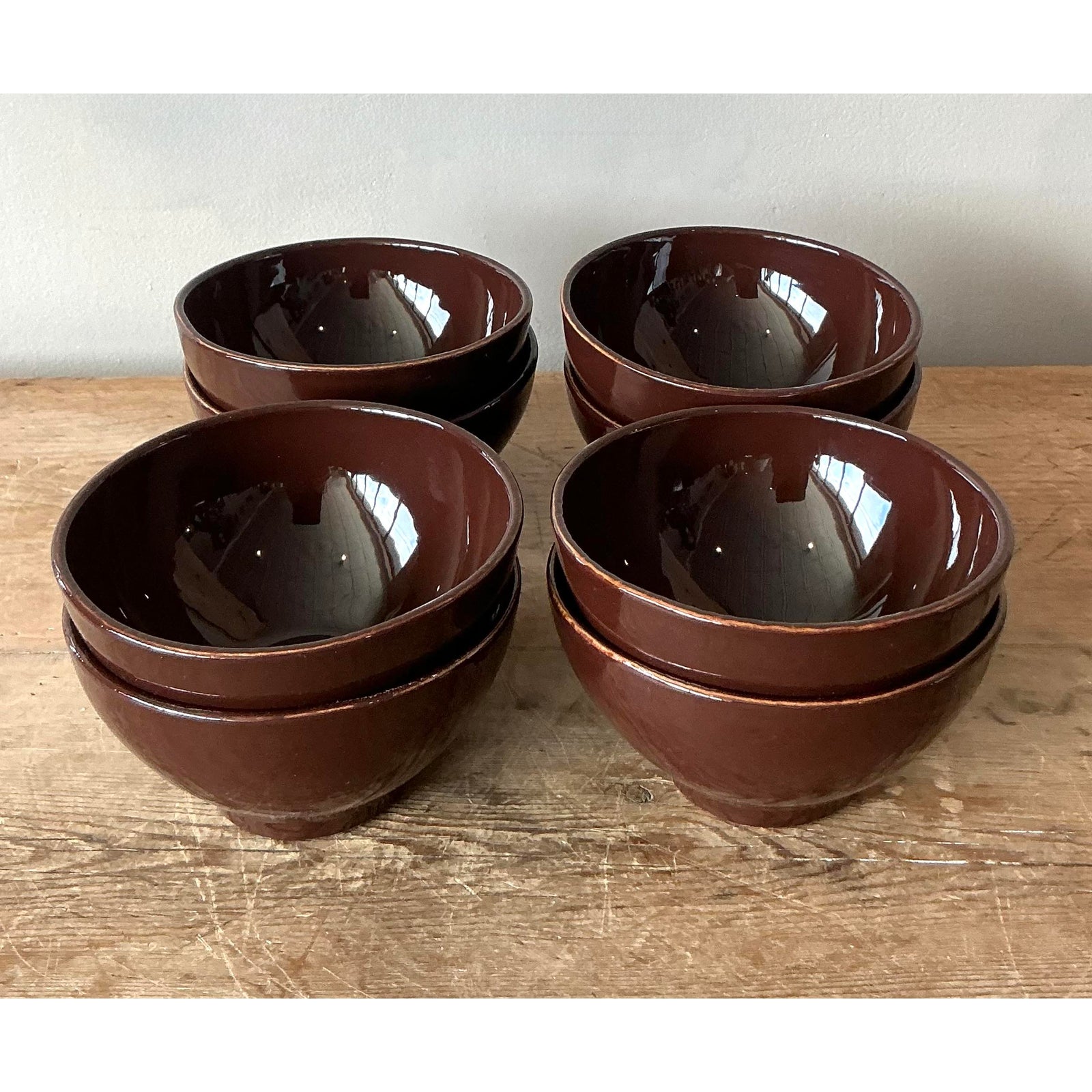 Vintage Italian Vietri Glazed Ceramic Bowls - Set of 8 - Detail view