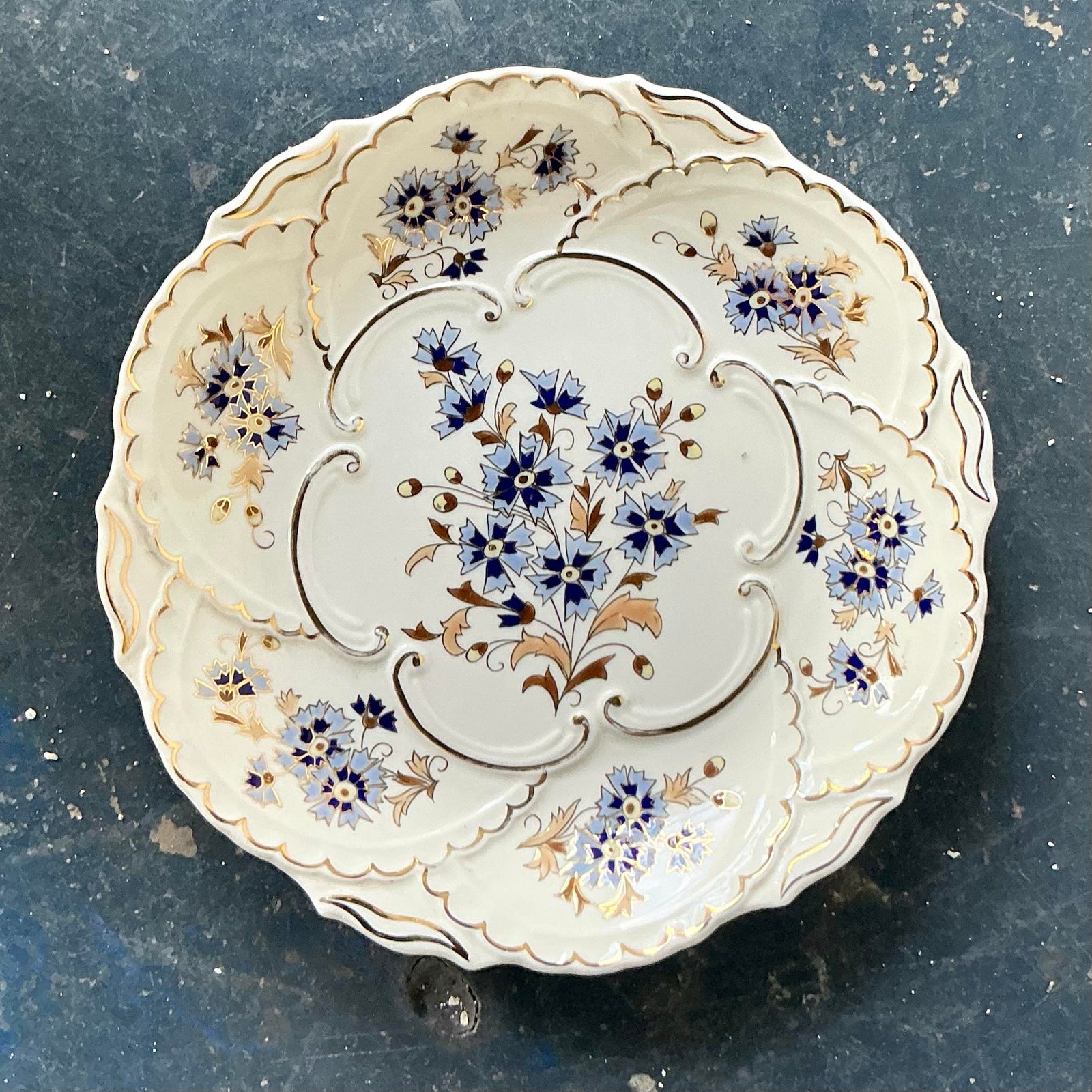 Vintage Hungarian Gilt Tipped Floral Ceramic Serving Plate - Side view