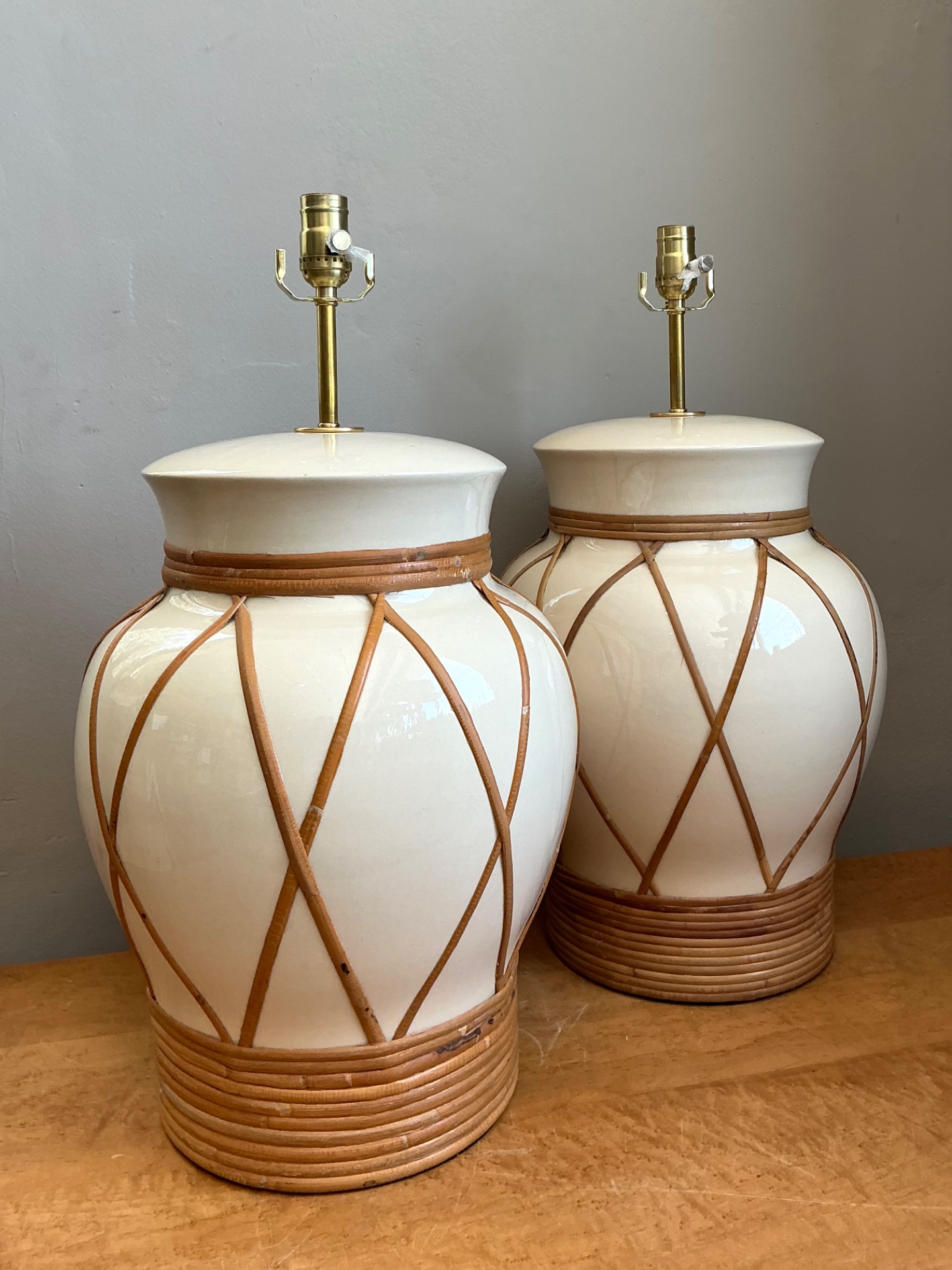 Vintage Ceramic and Rattan Table Lamps - Pair - Detail view