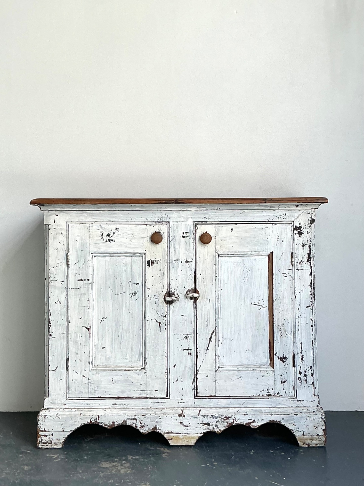Antique White Distressed Wooden Primitive Sideboard - Side view