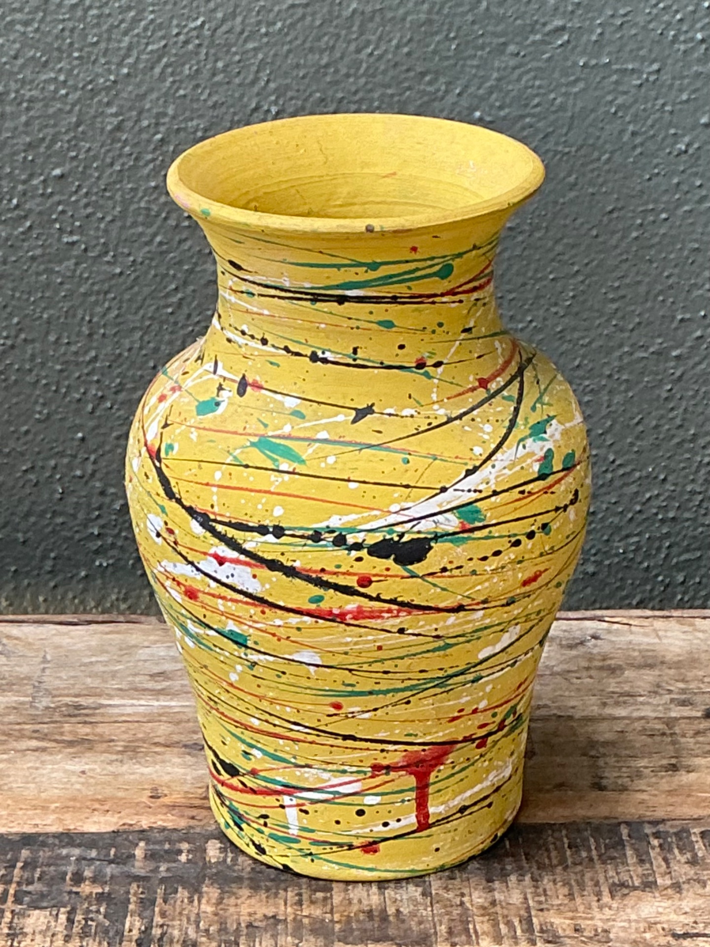 Vintage Splatter Paint Ceramic Vase - Detail view