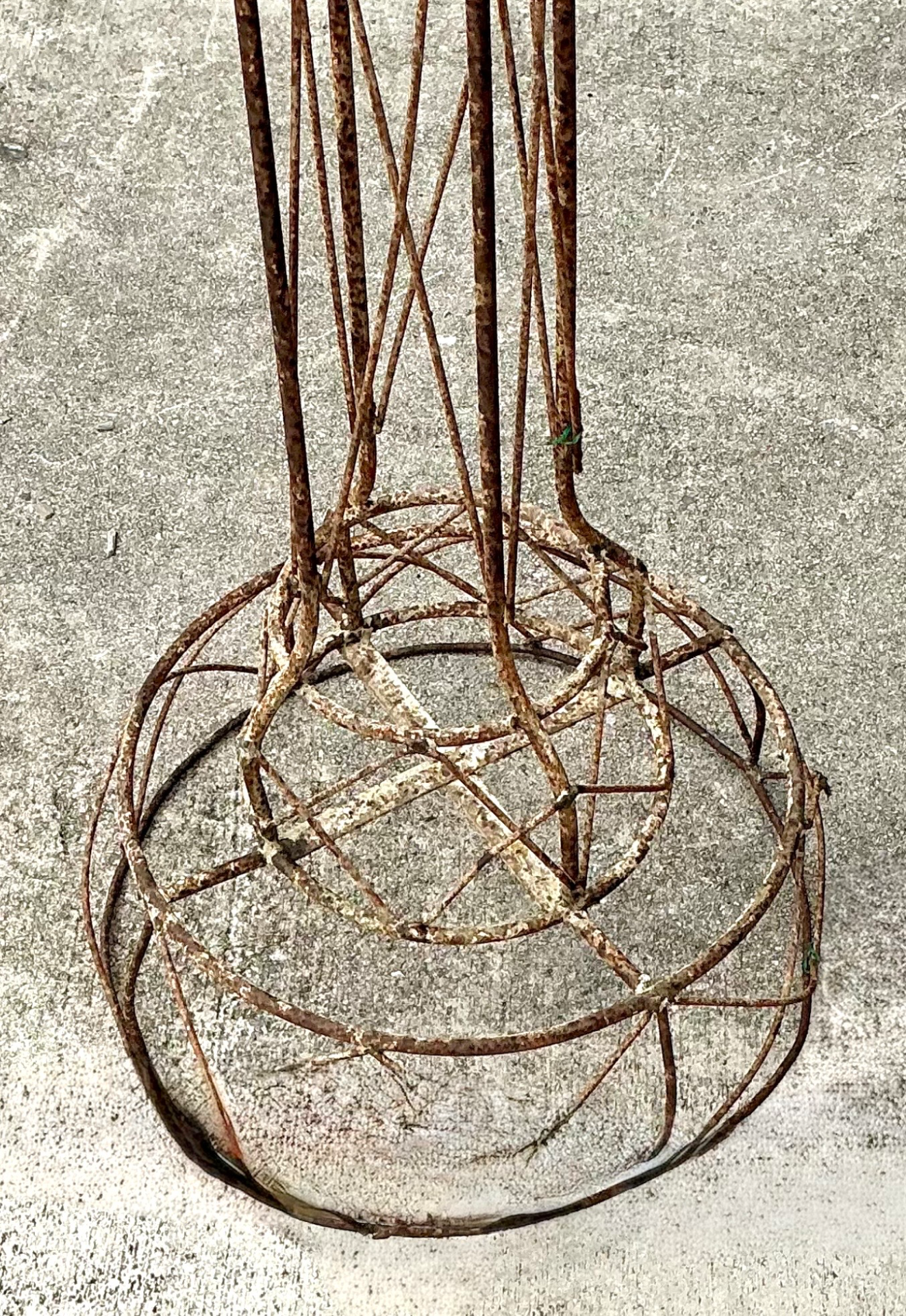 Vintage Patinated Wire Frame Garden Arch - Detail view