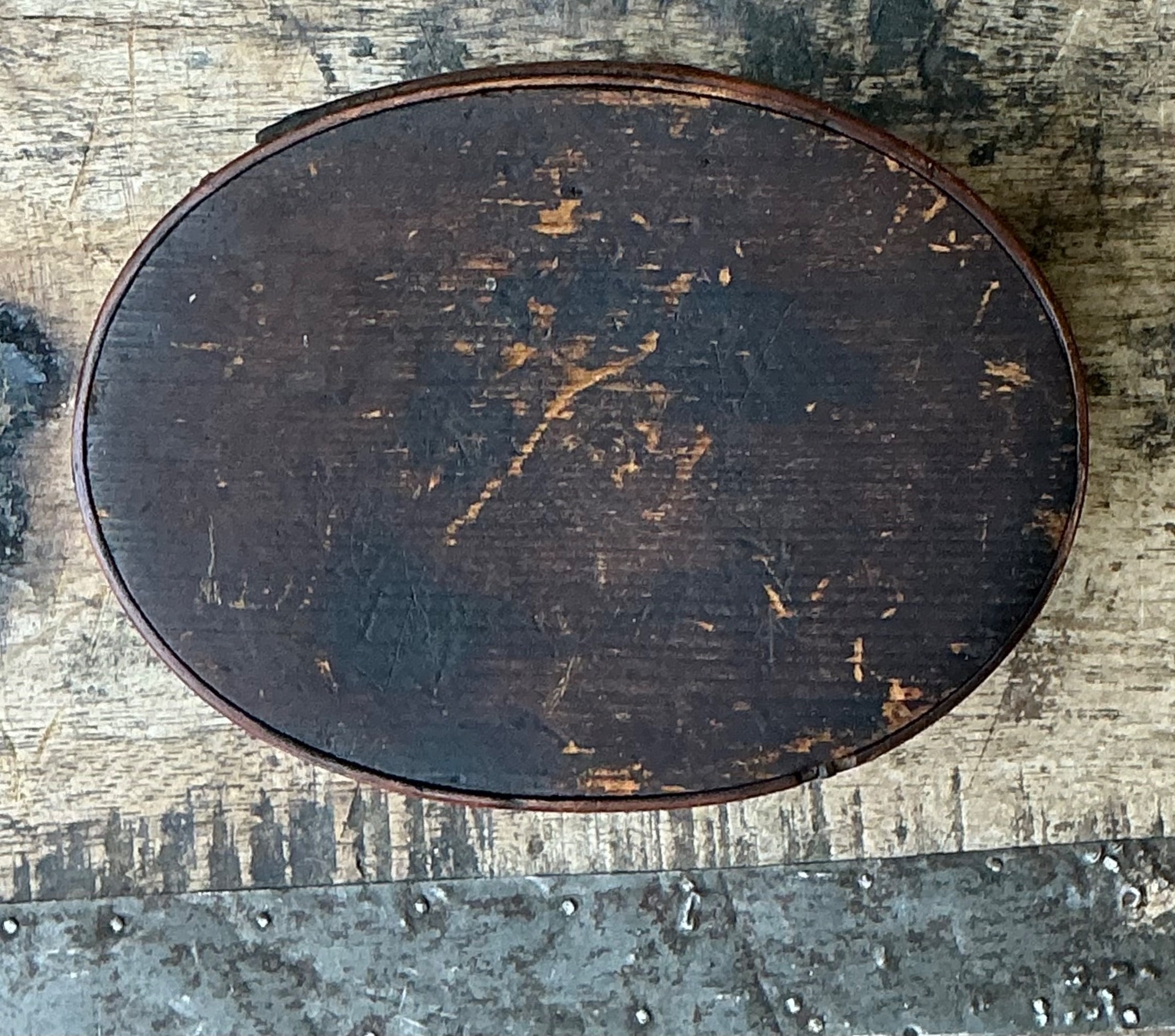 Vintage Rustic Shaker Style Wooden Oval Box - Top view