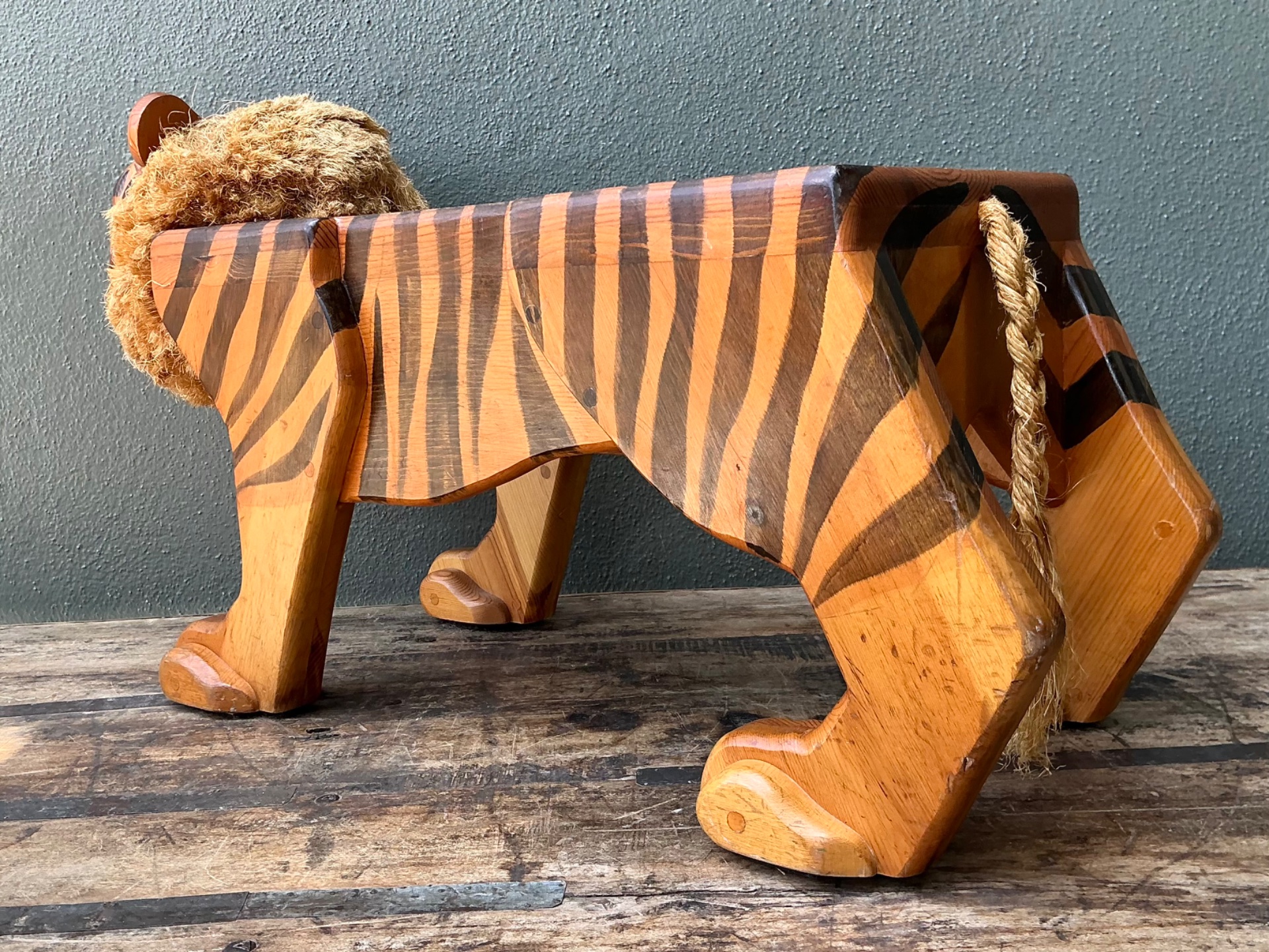 Vintage Handcrafted Wood and Jute Tiger Stool - Detail view