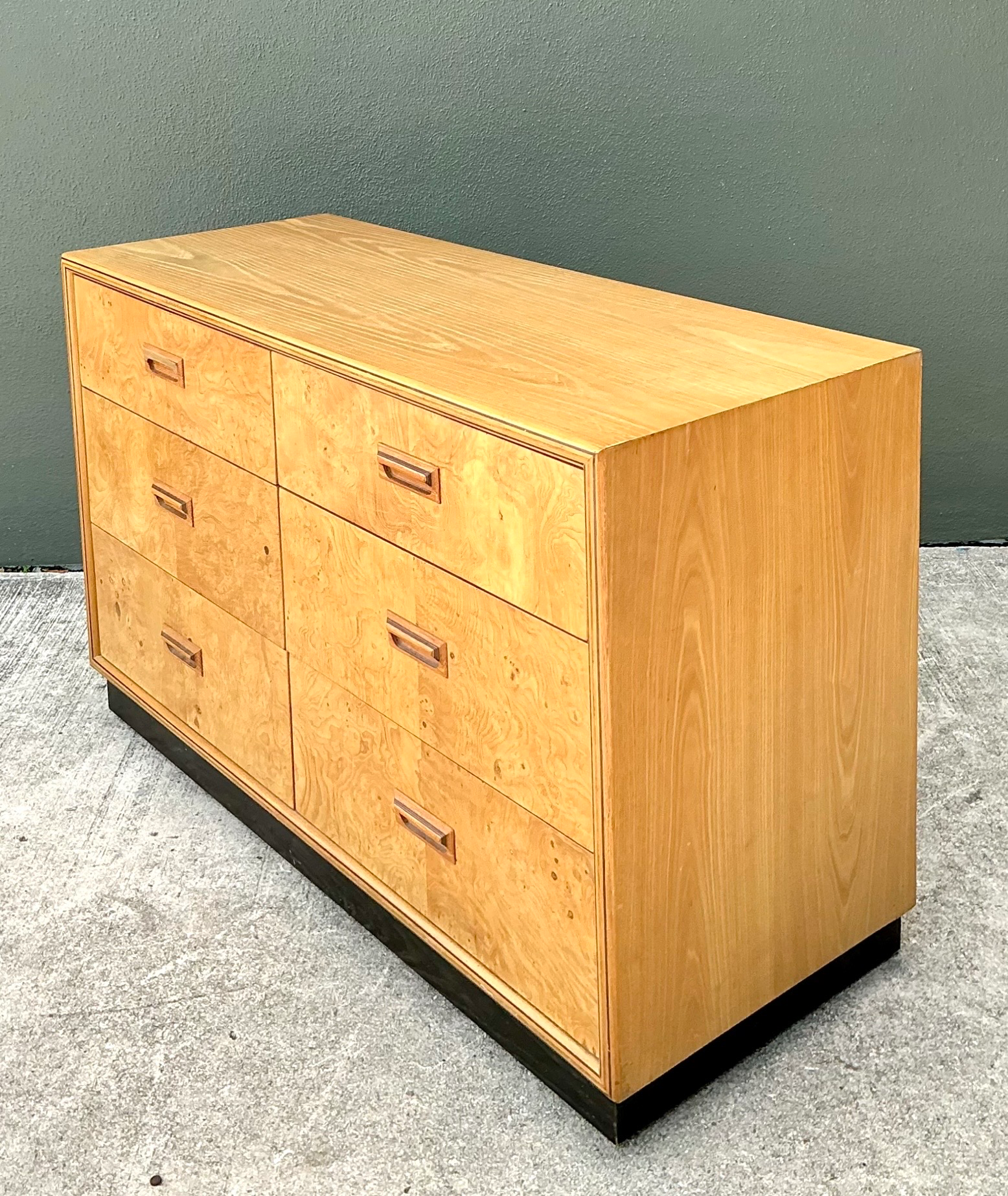 Vintage Henredon “Scene Two” Burl Wood Six-Drawer Dresser - Side view
