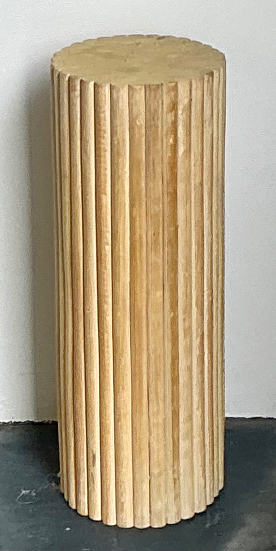 Vintage Ribbed Wood And Rattan Small Pedestal - Side view