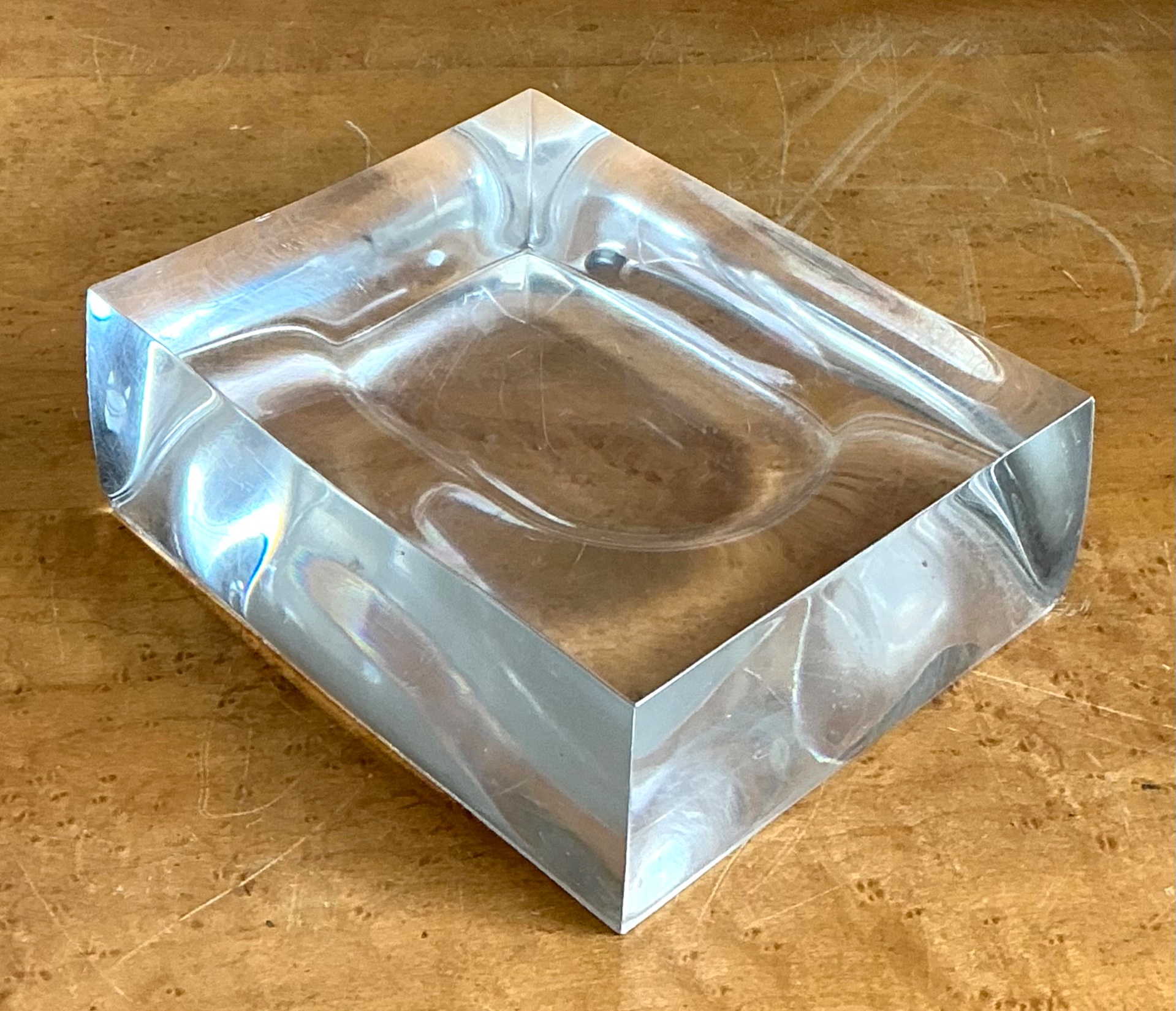Vintage Abstract Lucite Ashtray - Detail view