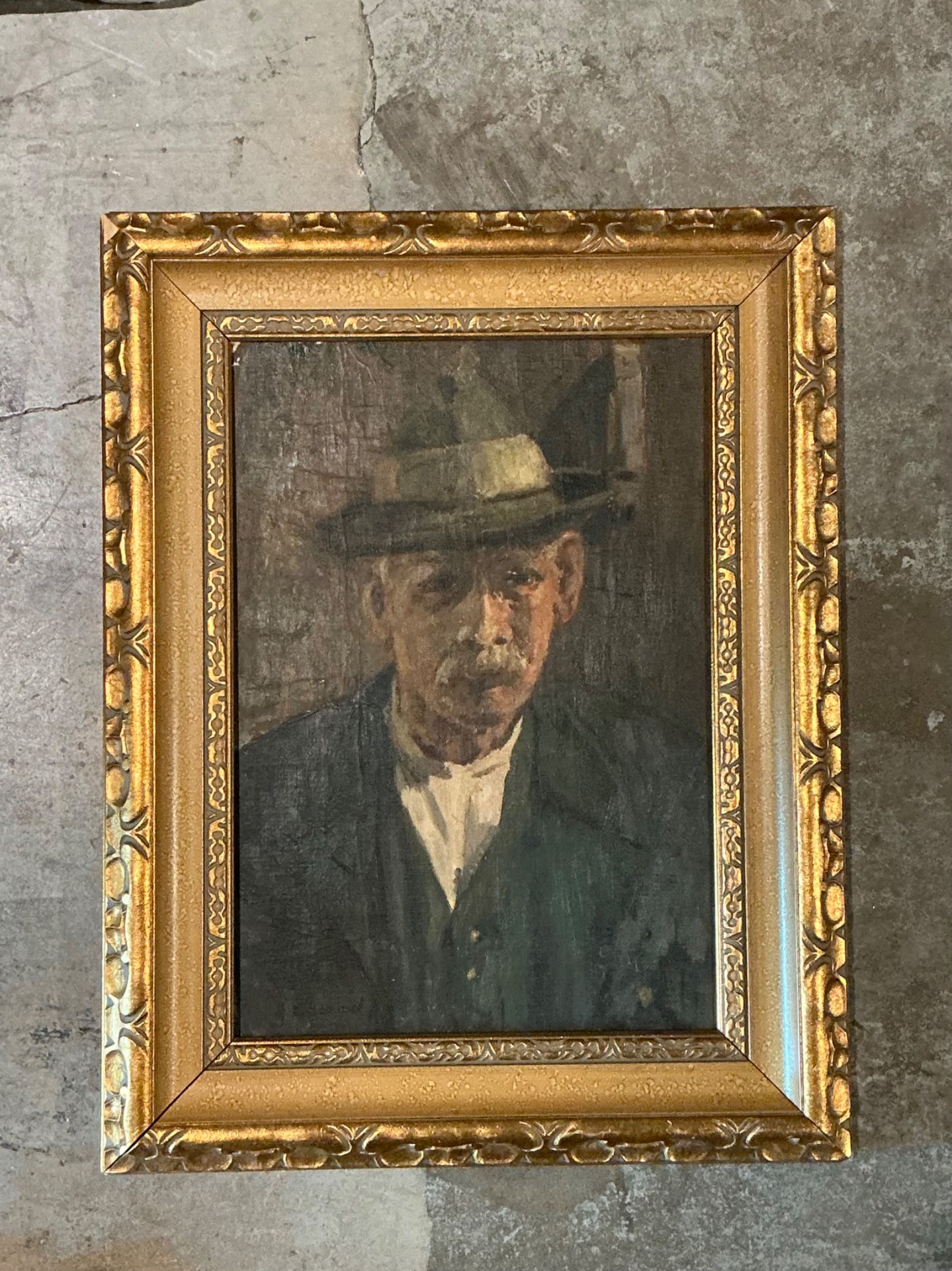 Vintage Framed Oil Portrait on Canvas - Side view