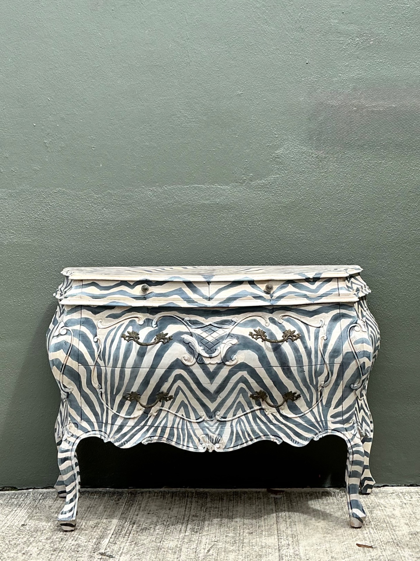 Vintage Hand Painted Zebra Bombe Chest - Back view