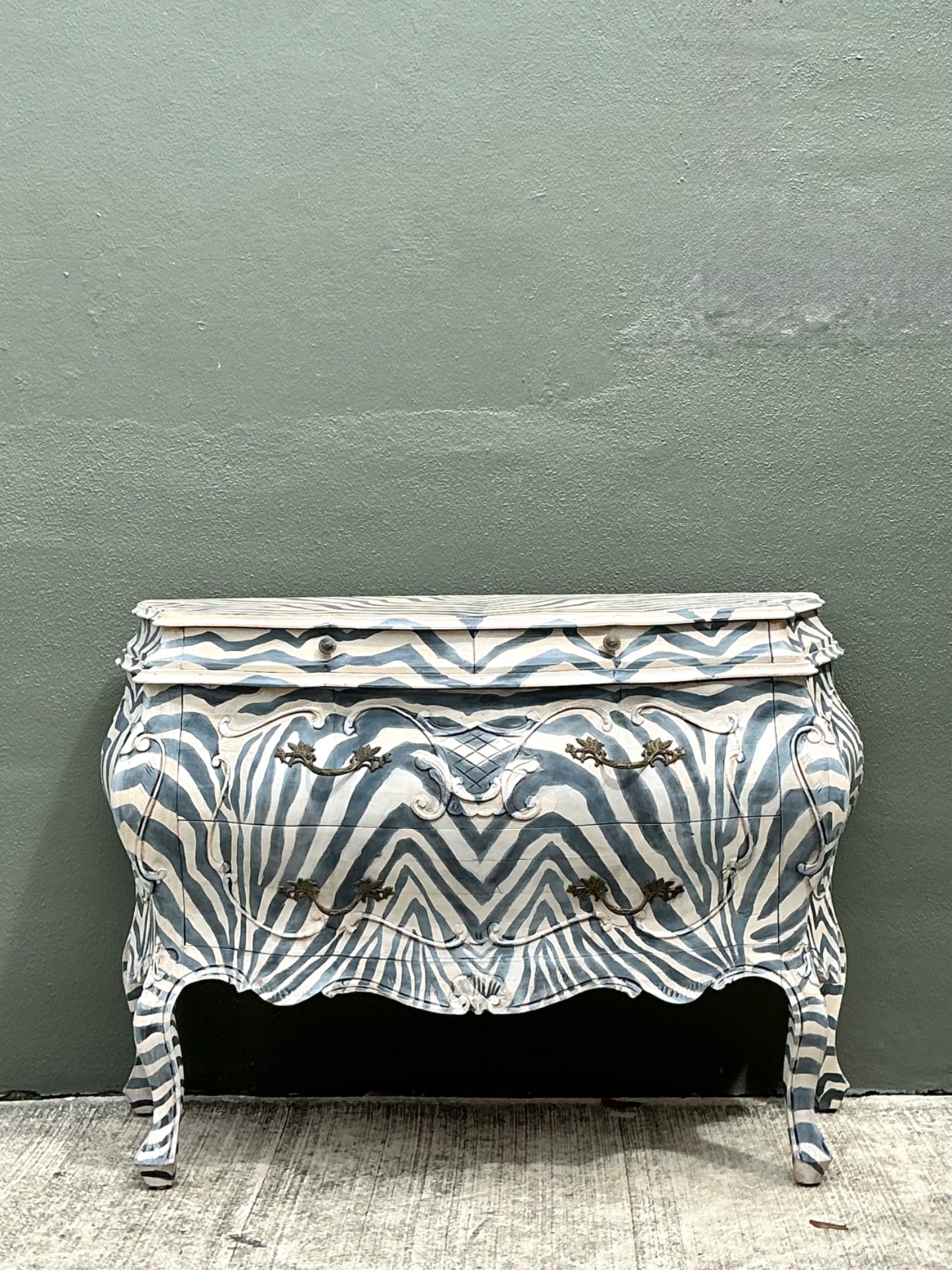 Vintage Hand Painted Zebra Bombe Chest - Top view
