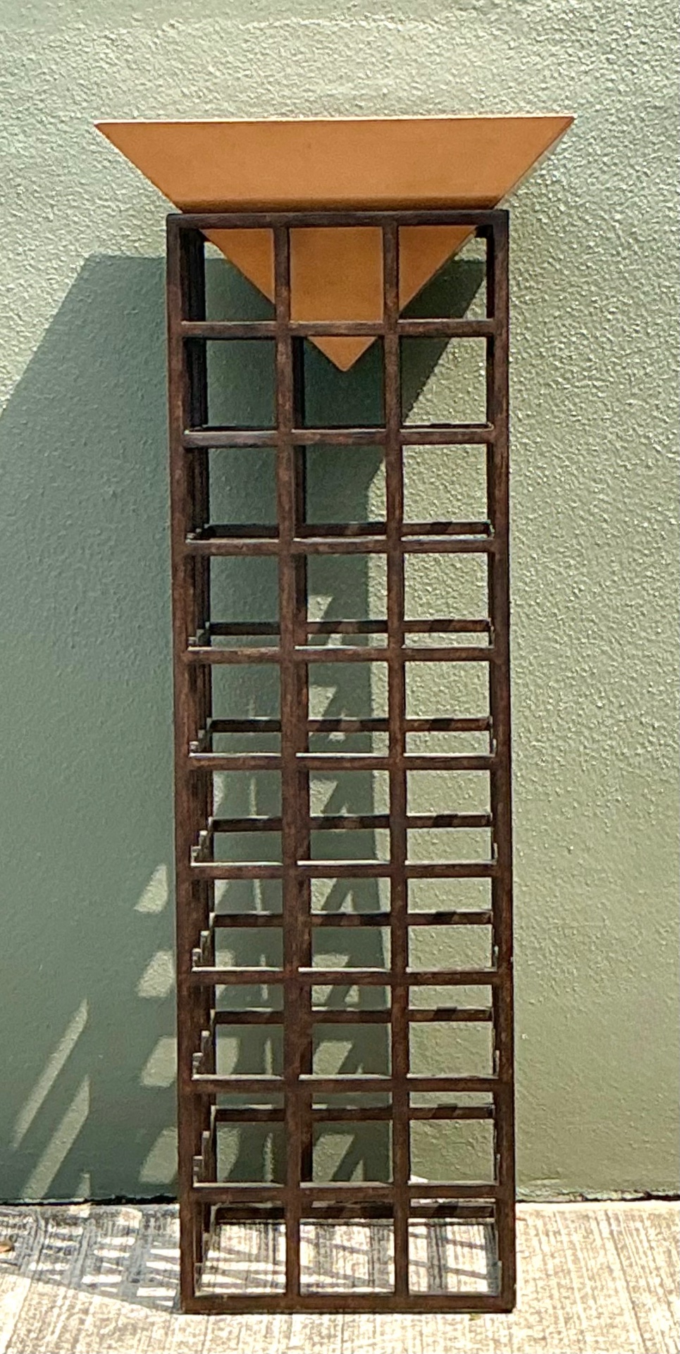 Vintage Grid Design Metal Stand - Detail view