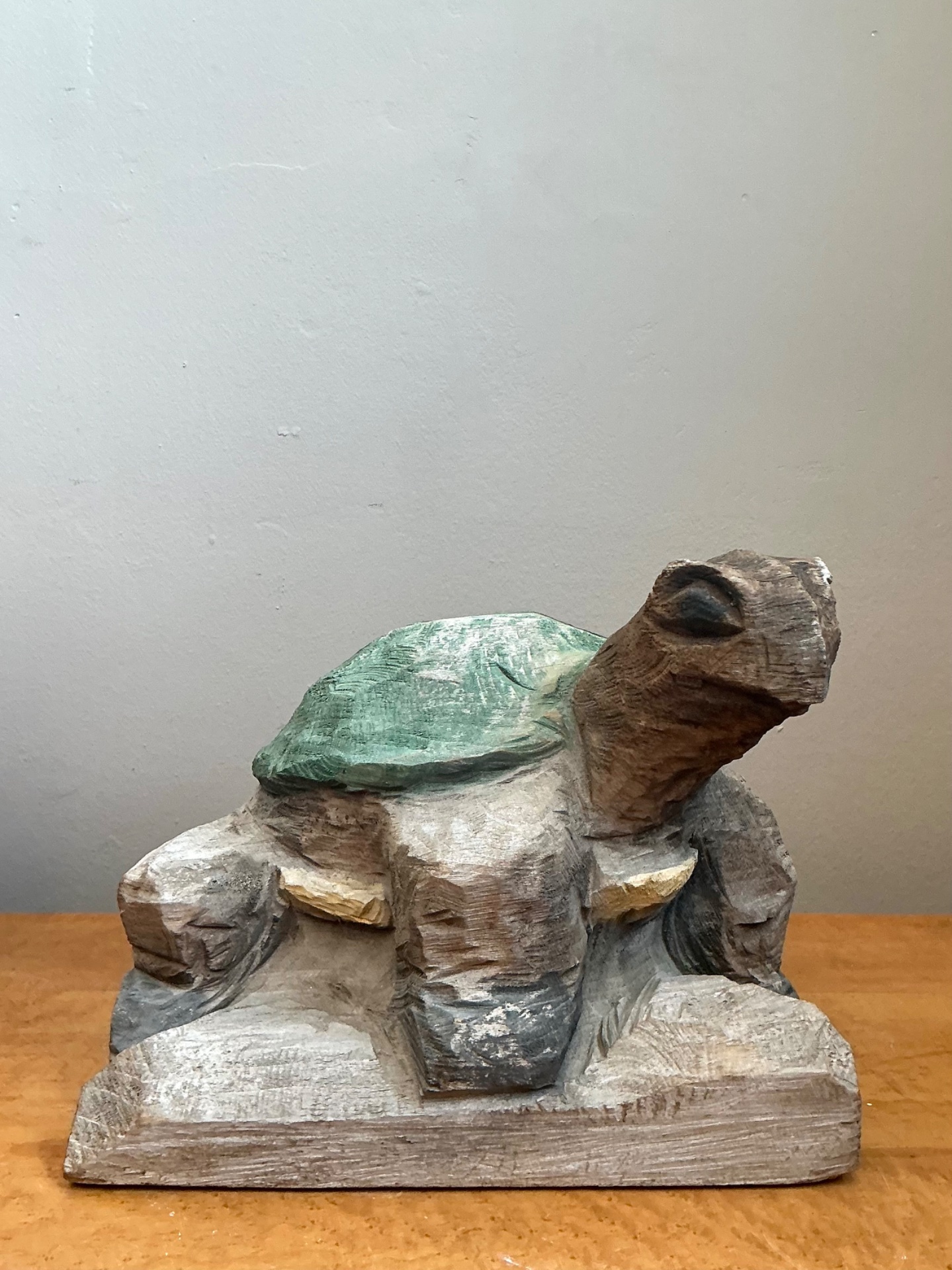 Vintage Hand Carved Turtle Sculpture - Detail view