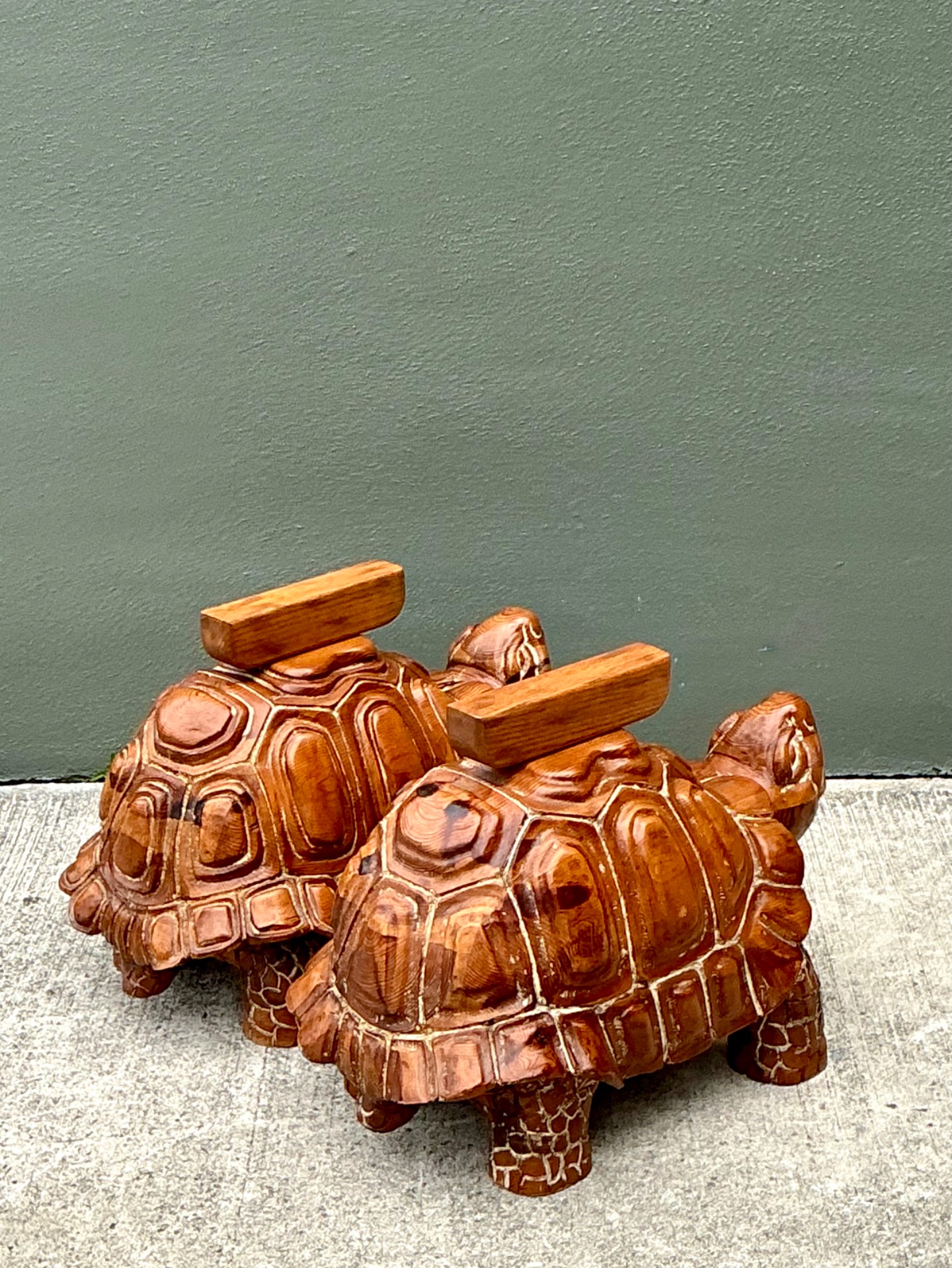 Vintage Carved Wood Turtle Coffee Table Pedestal - Back view