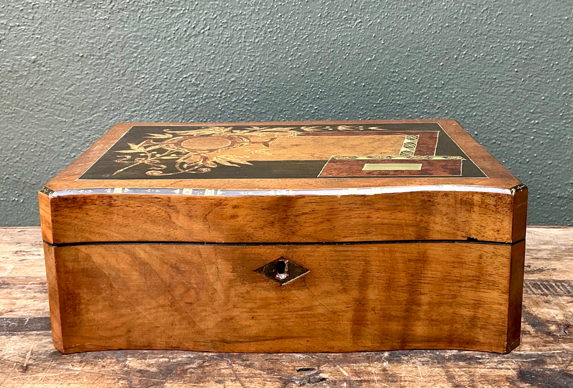 Vintage Wood Inlay Writing Desk With Inkwells - Detail view