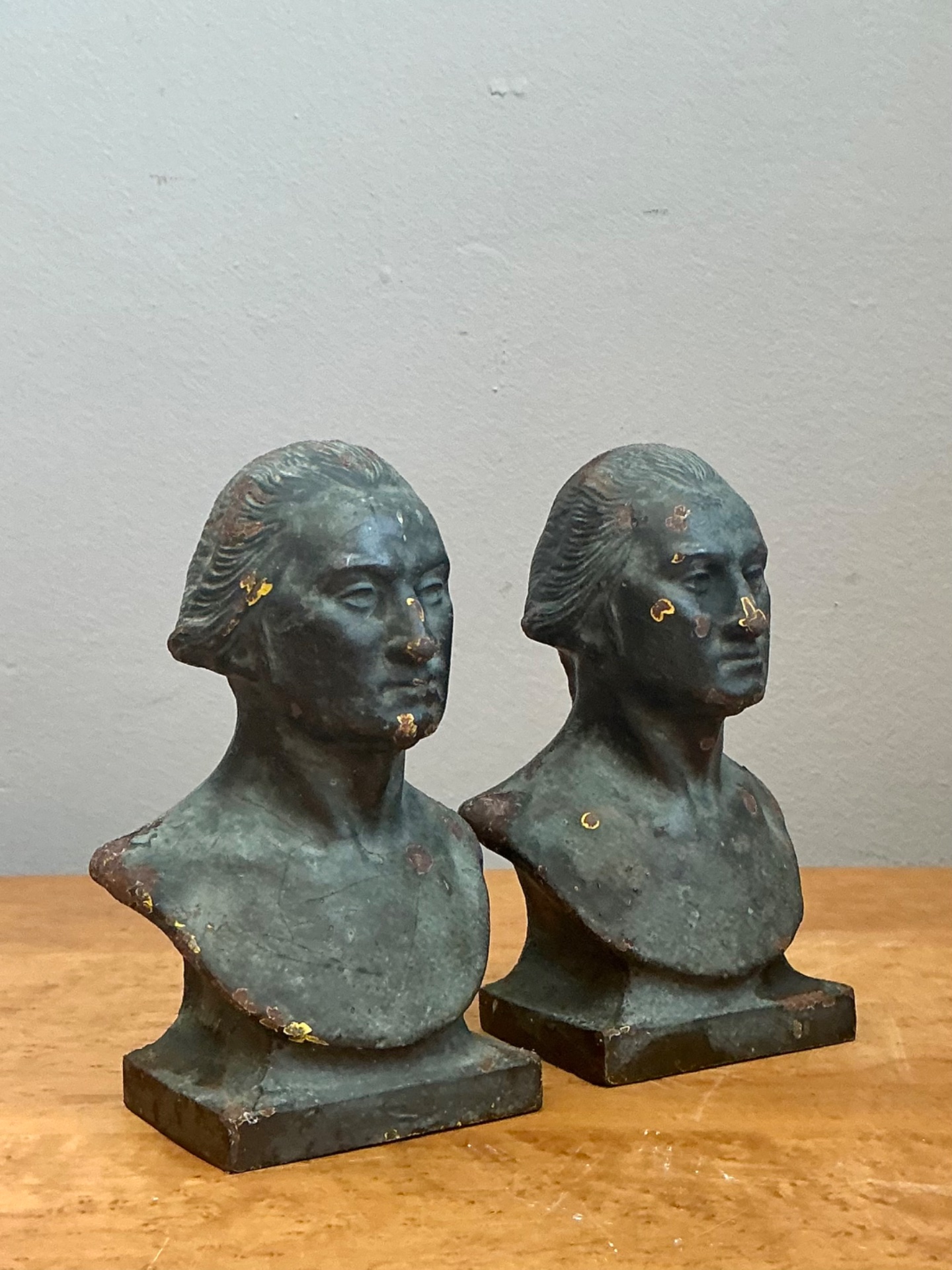 Vintage Patinated Bronze Busts Of George Washington -  A Pair - Back view