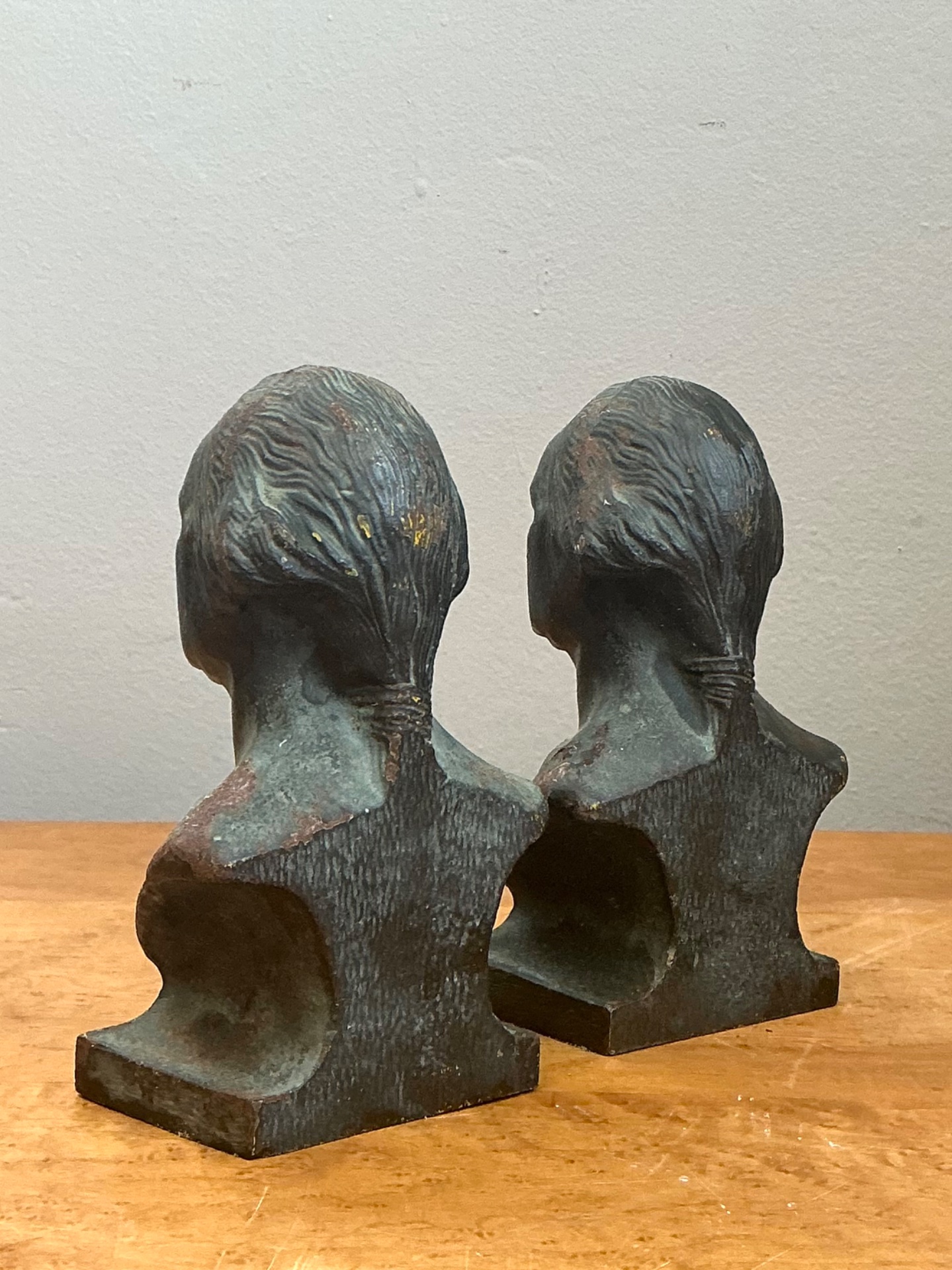 Vintage Patinated Bronze Busts Of George Washington -  A Pair - Side view