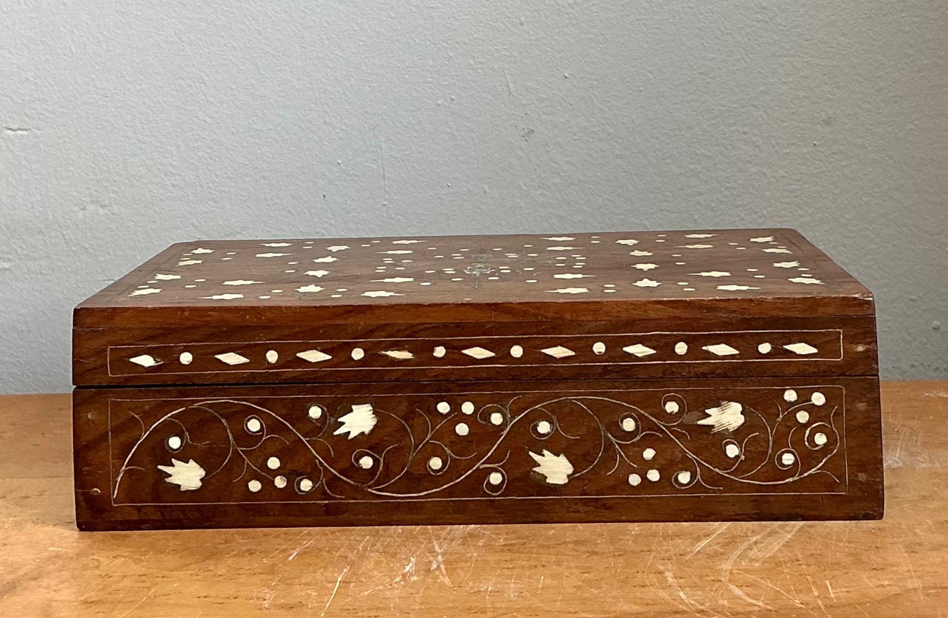 Vintage Wood and Mother of Pearl Inlay Box - Side view