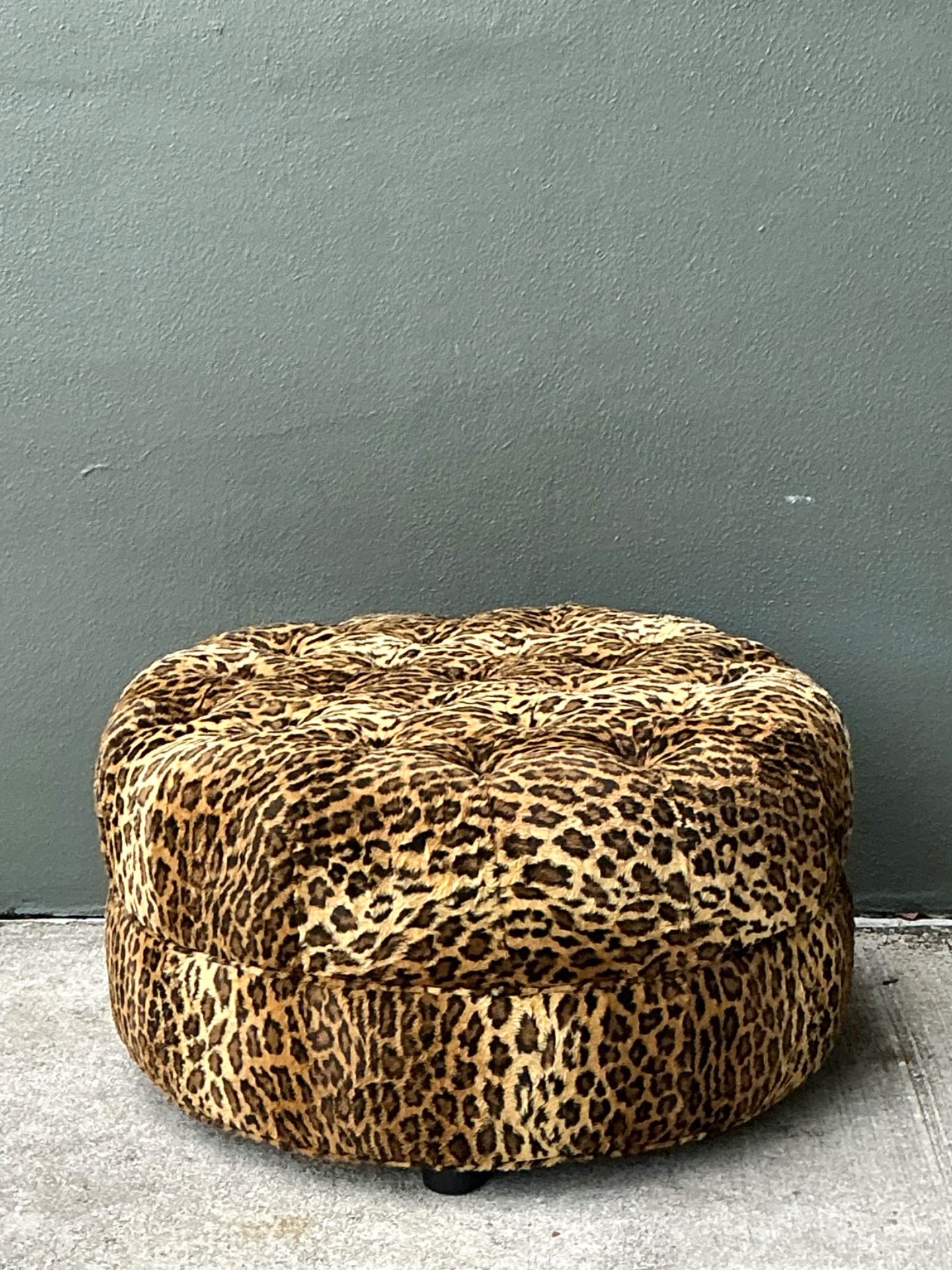 Vintage Leopard Print Tufted Ottoman - Top view