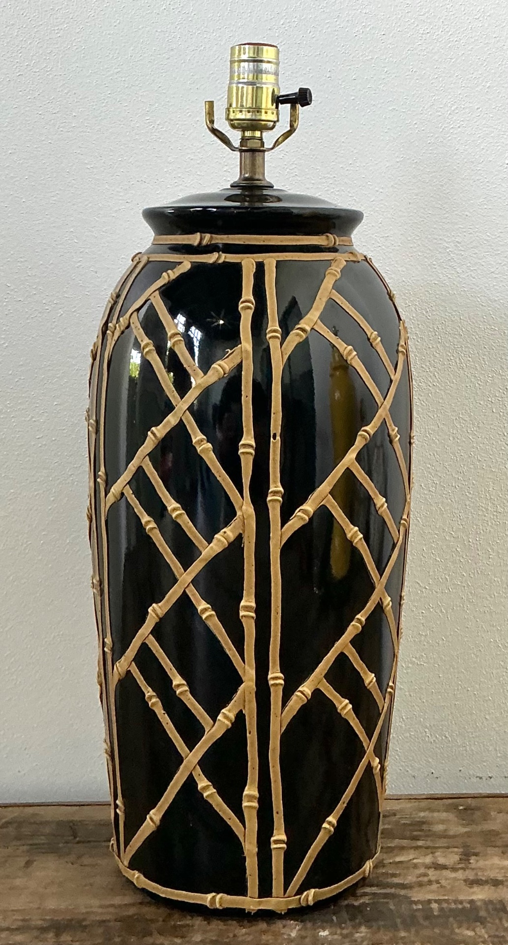 Vintage Glazed Ceramic Icing Lamp - Top view