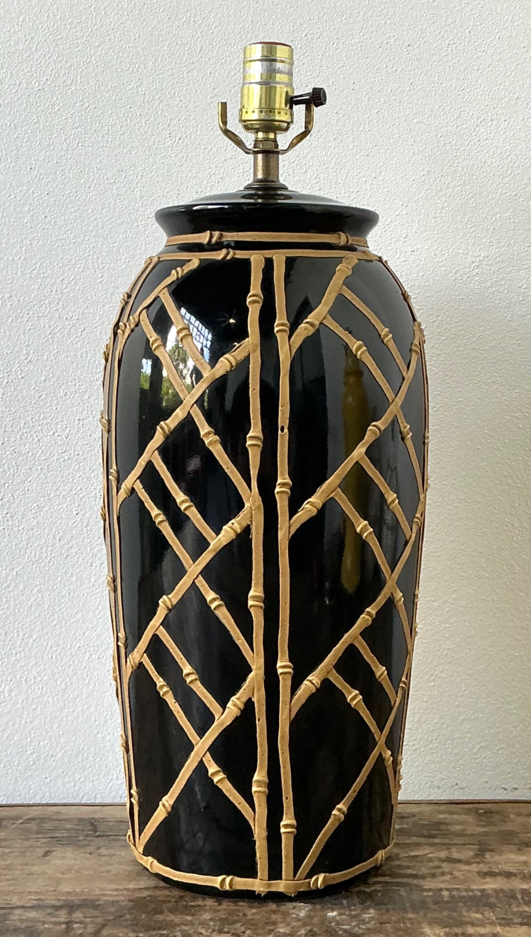 Vintage Glazed Ceramic Icing Lamp - Back view
