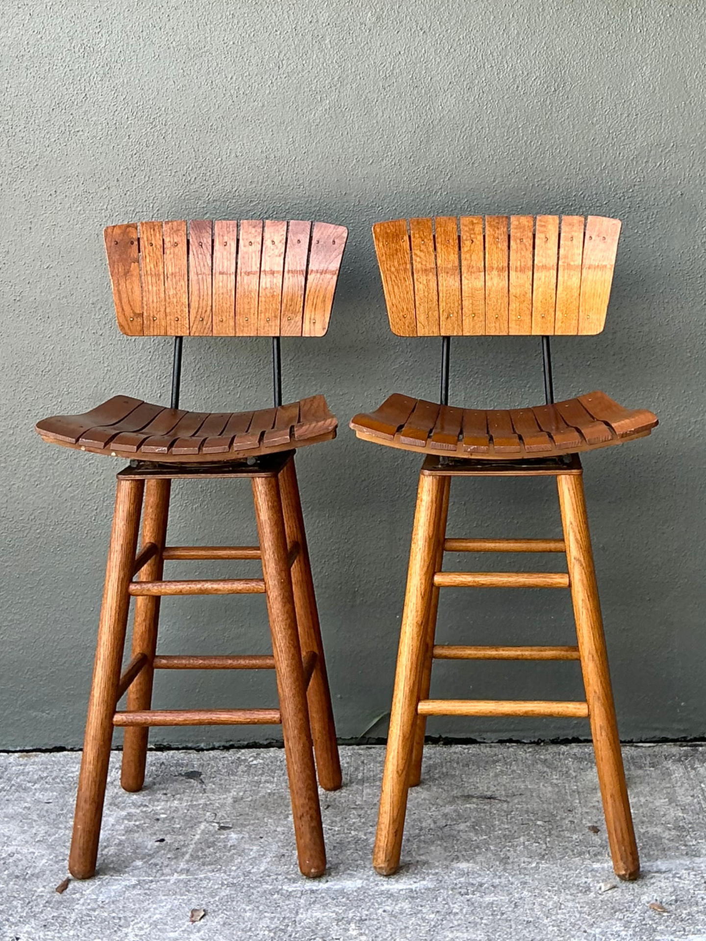 MCM Slat Back Bar Stools After Arthur Umanoff - Pair - Detail view