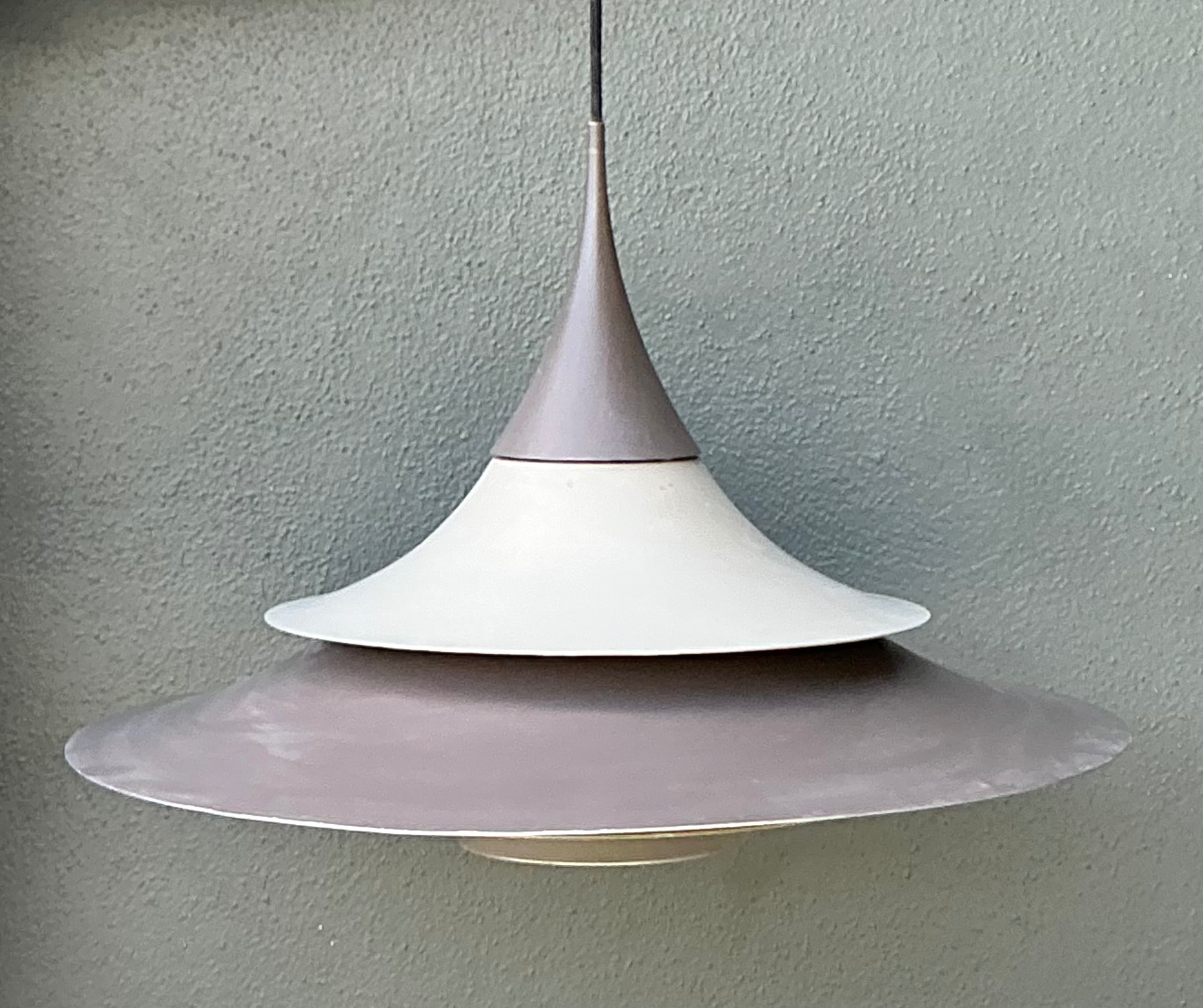 Vintage Scandinavian Tiered Pendant Lamp - Detail view
