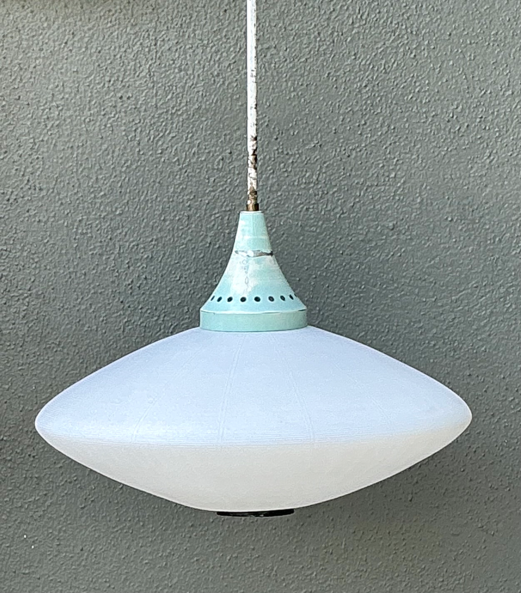 Vintage Mid-Century Modern Pendant Lamp - Top view