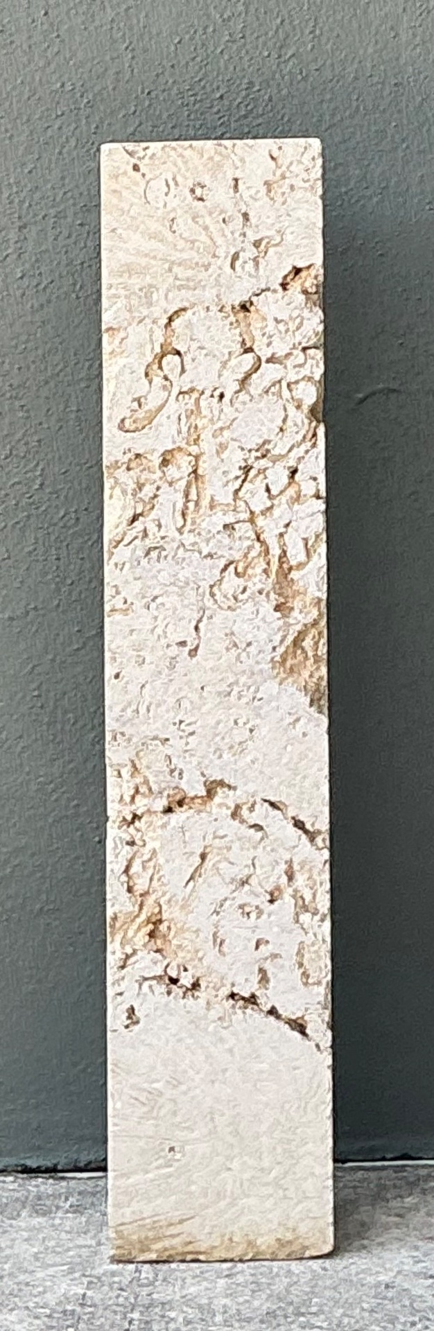 Vintage Coral Column Pedestal - Detail view