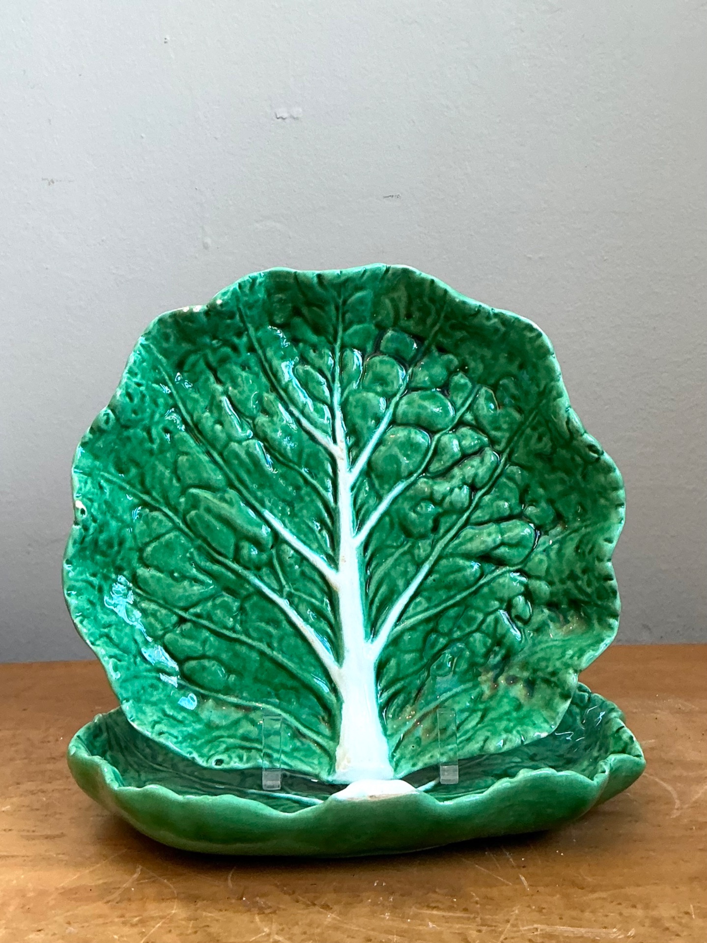 Vintage Bordallo Pinheiro Green Cabbage Leaf Plate - Back view