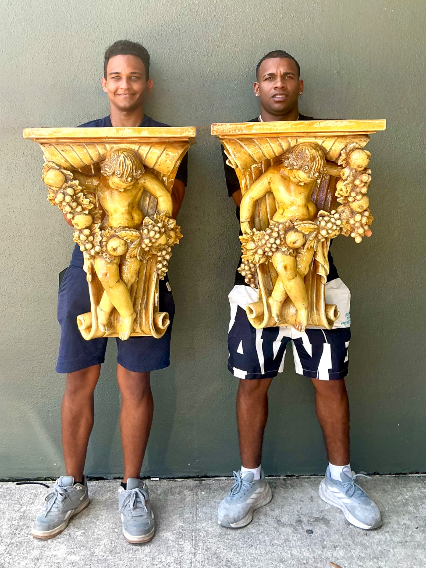Vintage Italian Ceccerelli Fruit Garland Cherub Wall Terracotta Sconces - Detail view