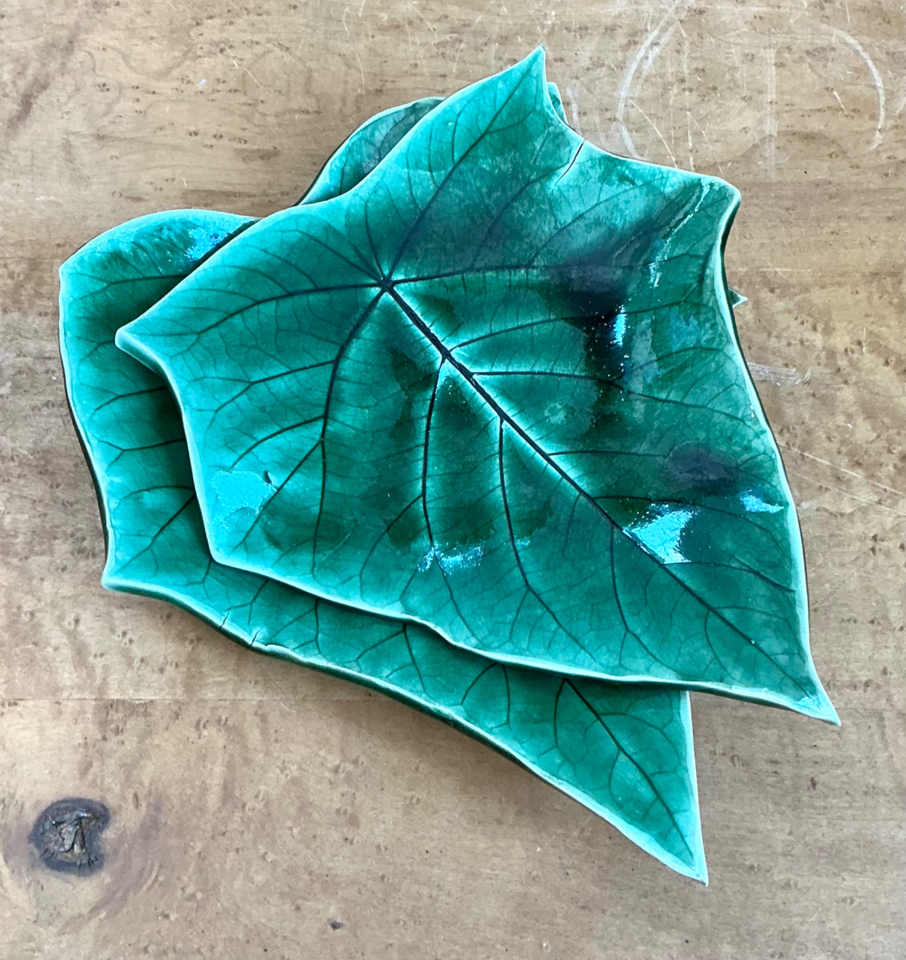 Vintage Glazed Ceramic Leaf Plates - Set of 2 - Back view