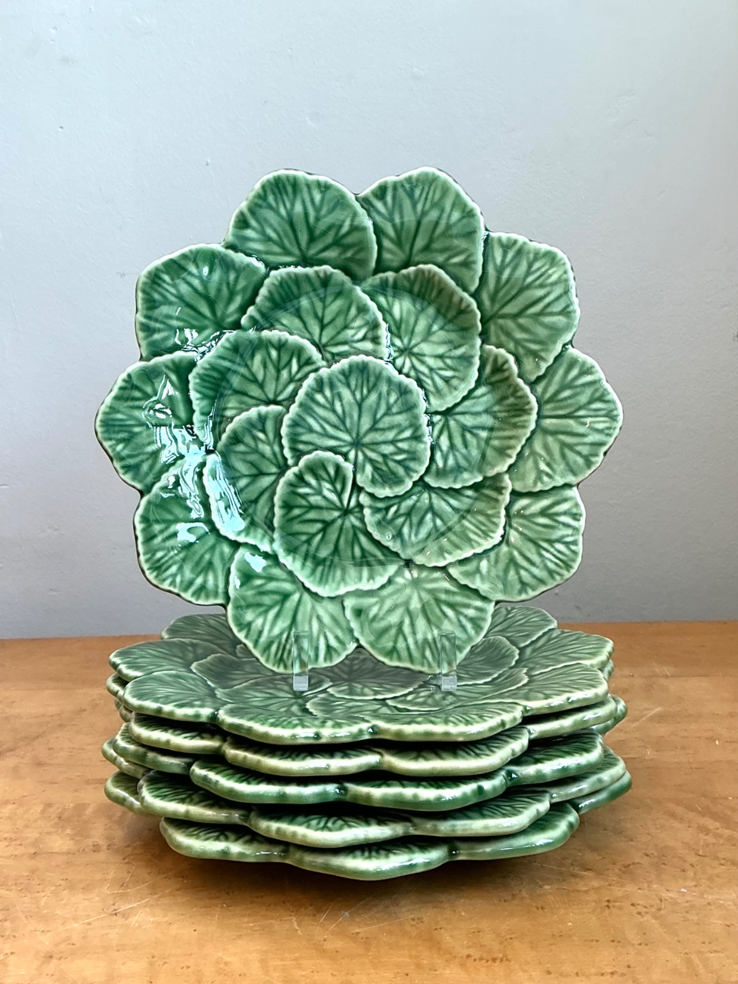 Vintage Bordallo Pinheiro Green Cabbage Leaf Plates - Set of 6 - Side view