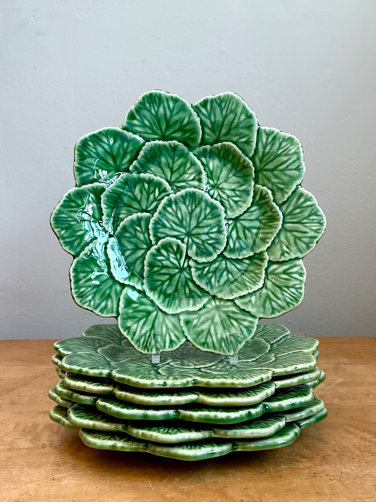 Vintage Bordallo Pinheiro Green Cabbage Leaf Plates - Set of 6 - Back view
