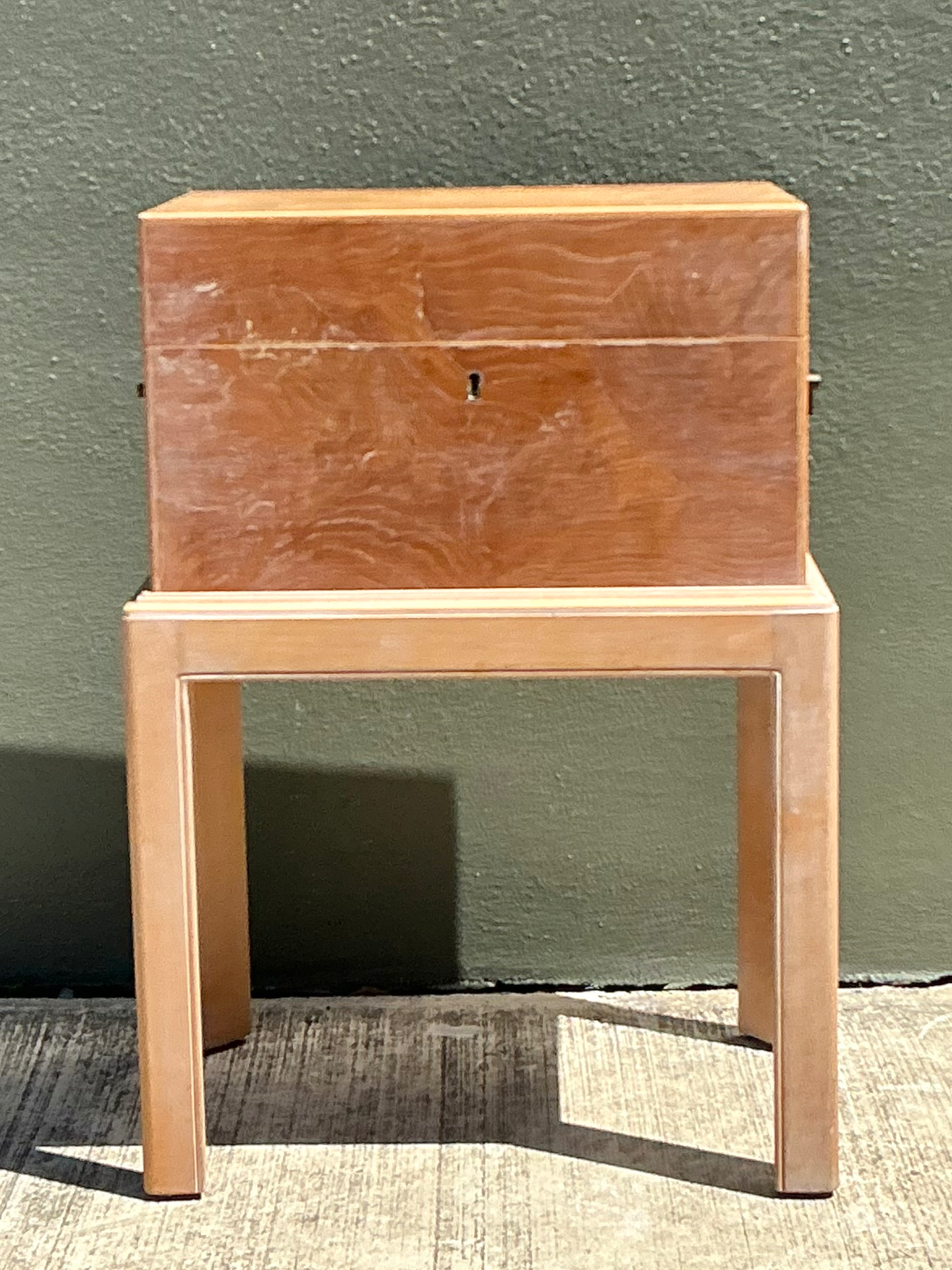 Chapman Italian Vintage Burl Trunk Drinks Table - Top view