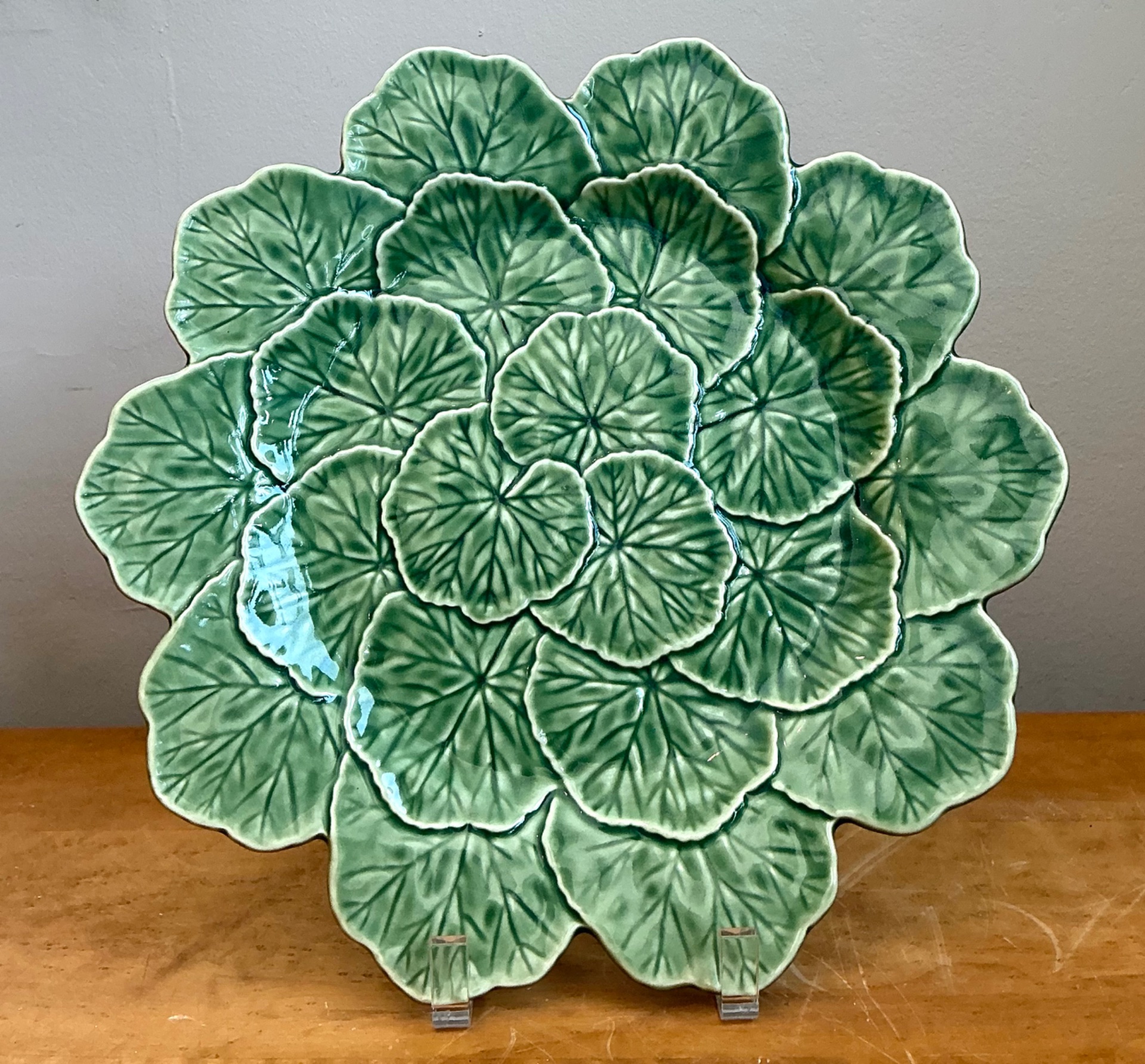 Vintage Bordallo Pinheiro Green Cabbage Leaf Platter -  Set Of 2 - Side view