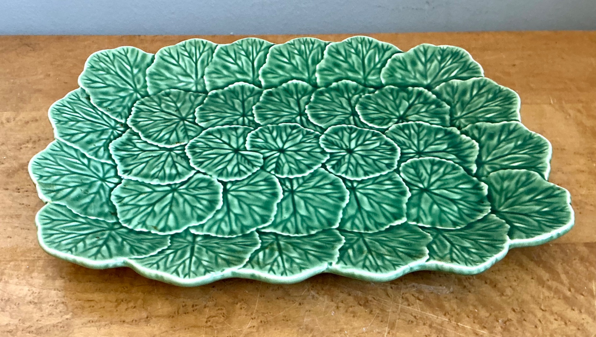 Vintage Bordallo Pinheiro Green Cabbage Leaf Platter - Back view