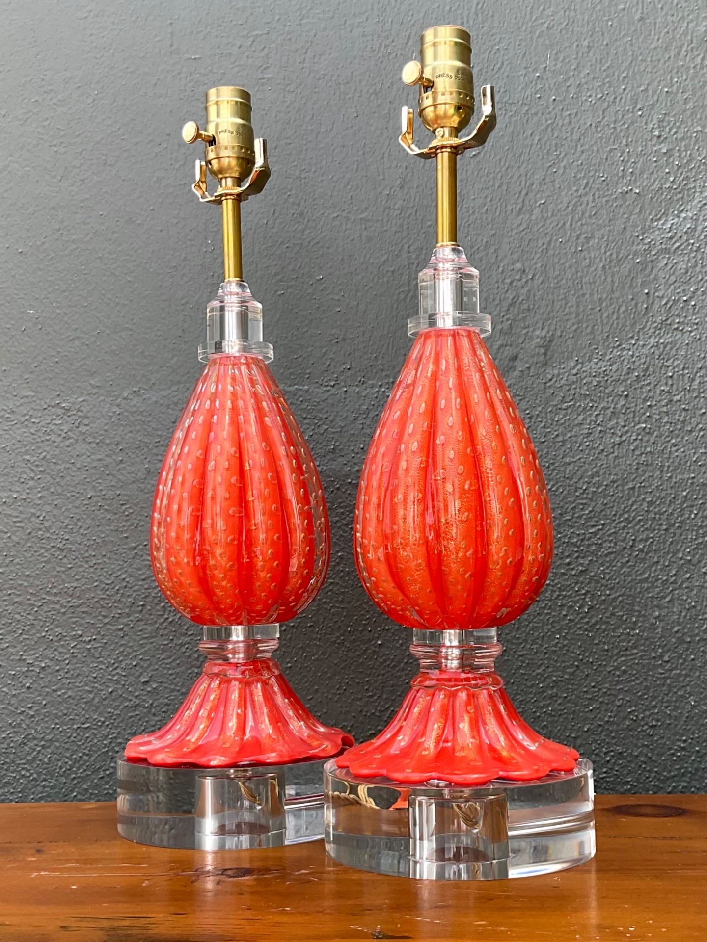 Vintage Italian Murano Glass Lamps - Set of 2 - Detail view