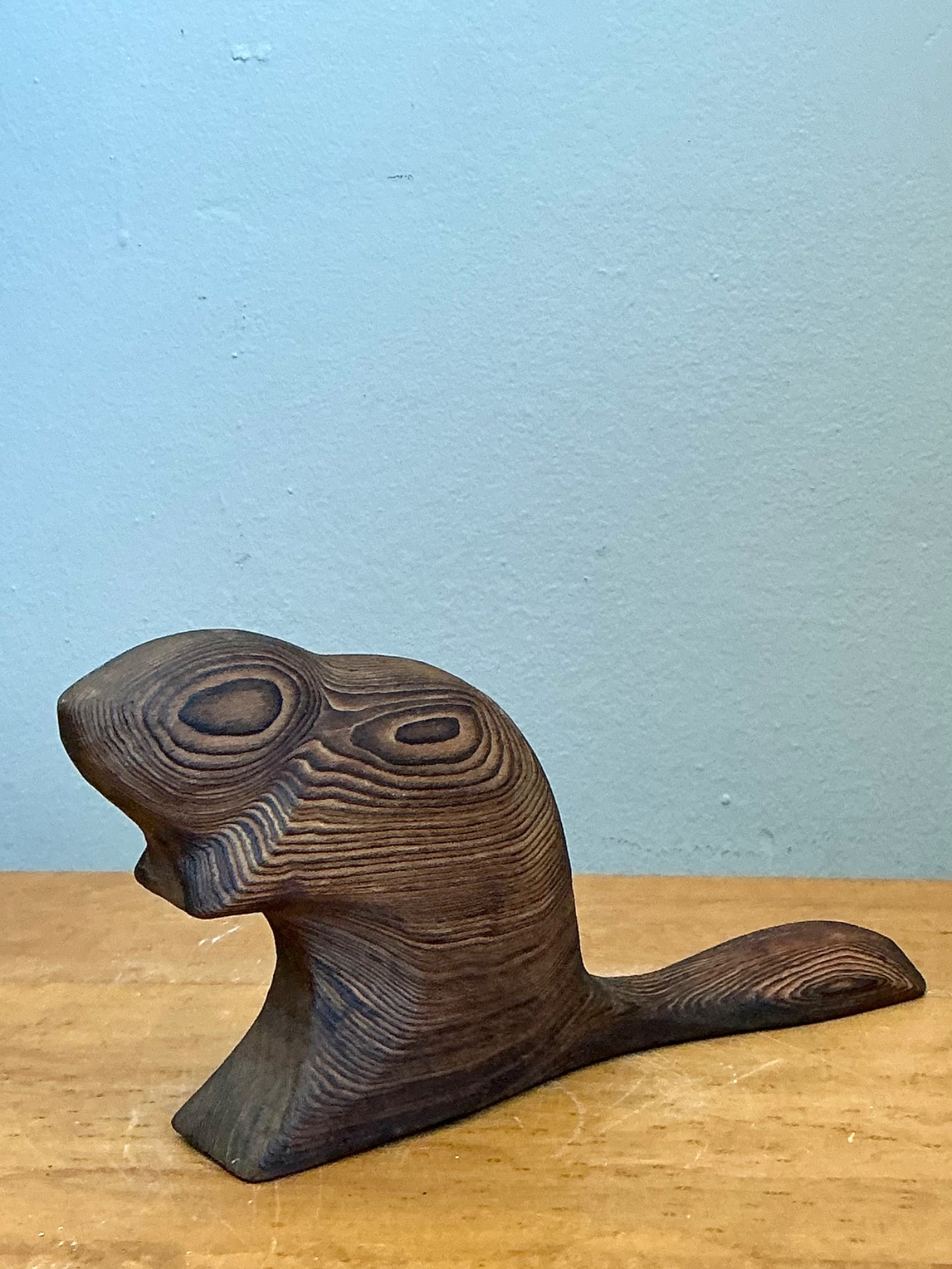 Vintage Carved Wood Beaver Sculpture - Detail view