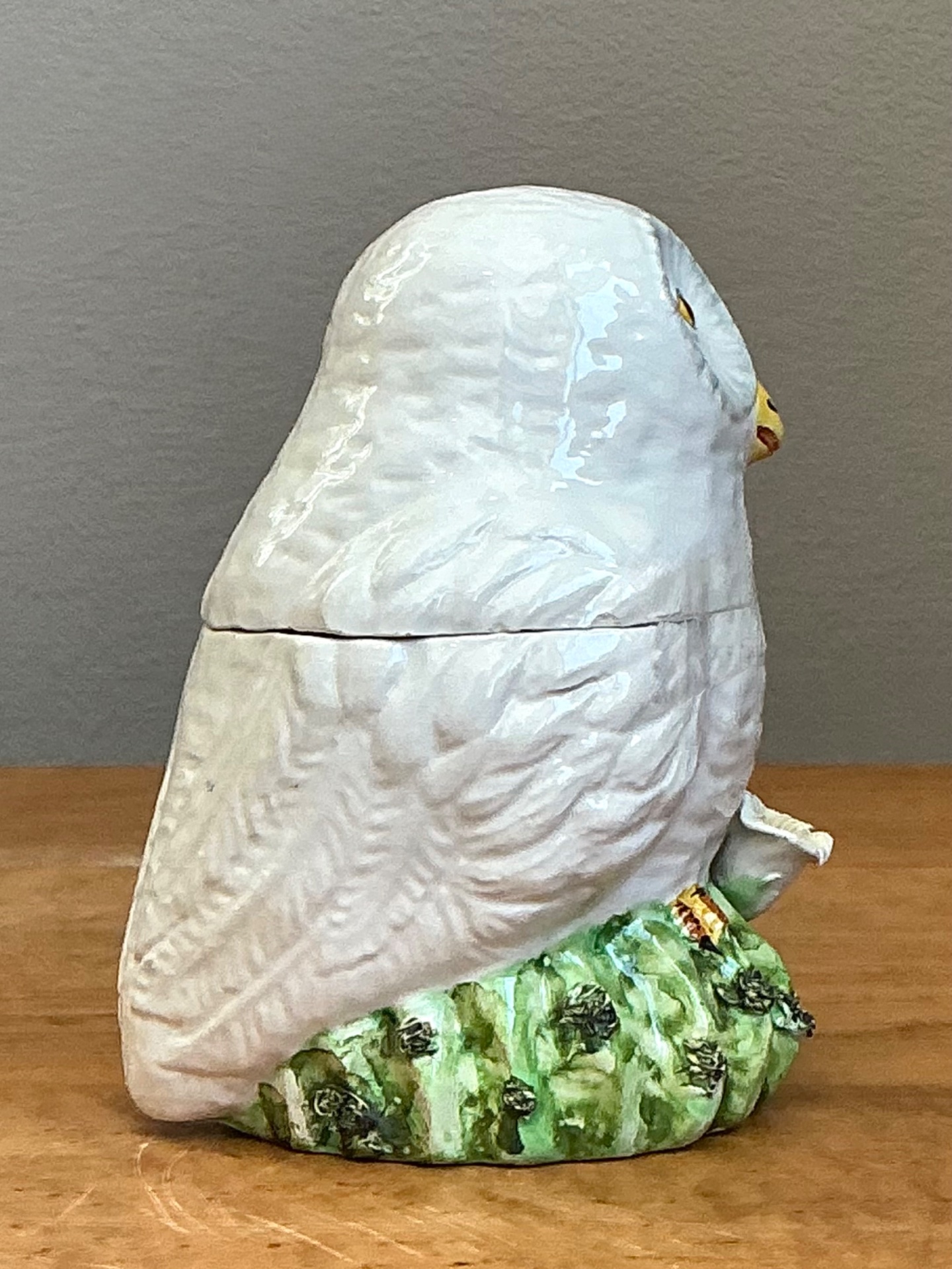 Vintage Italian Owl Ceramic Lidded Trinket Box - Back view