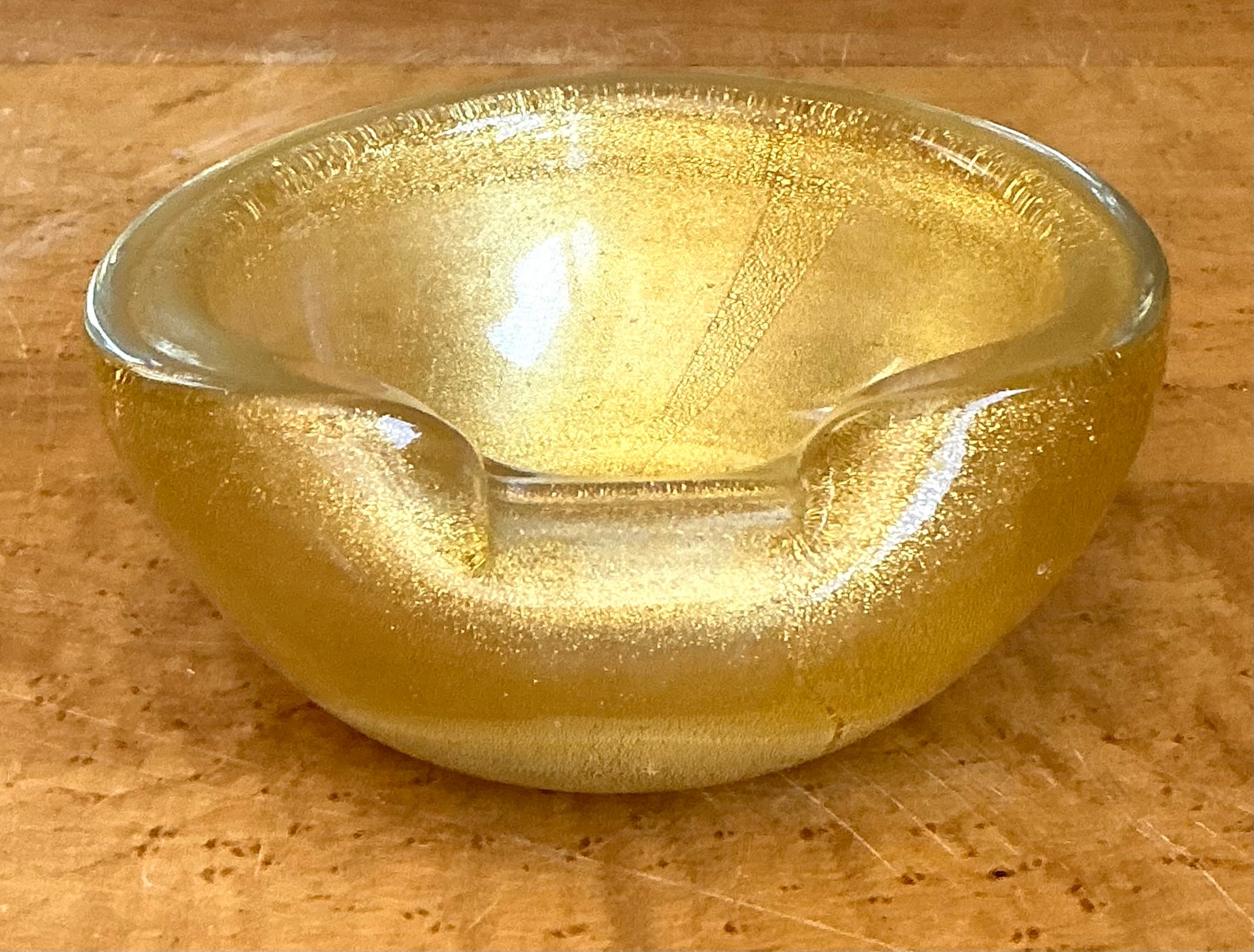 Vintage Murano Gold Flecked Glass Bowl - Detail view