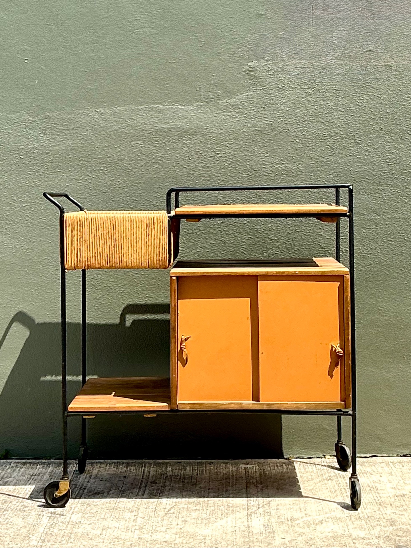 Vintage Mid-Century Modern Bar Cart - Detail view