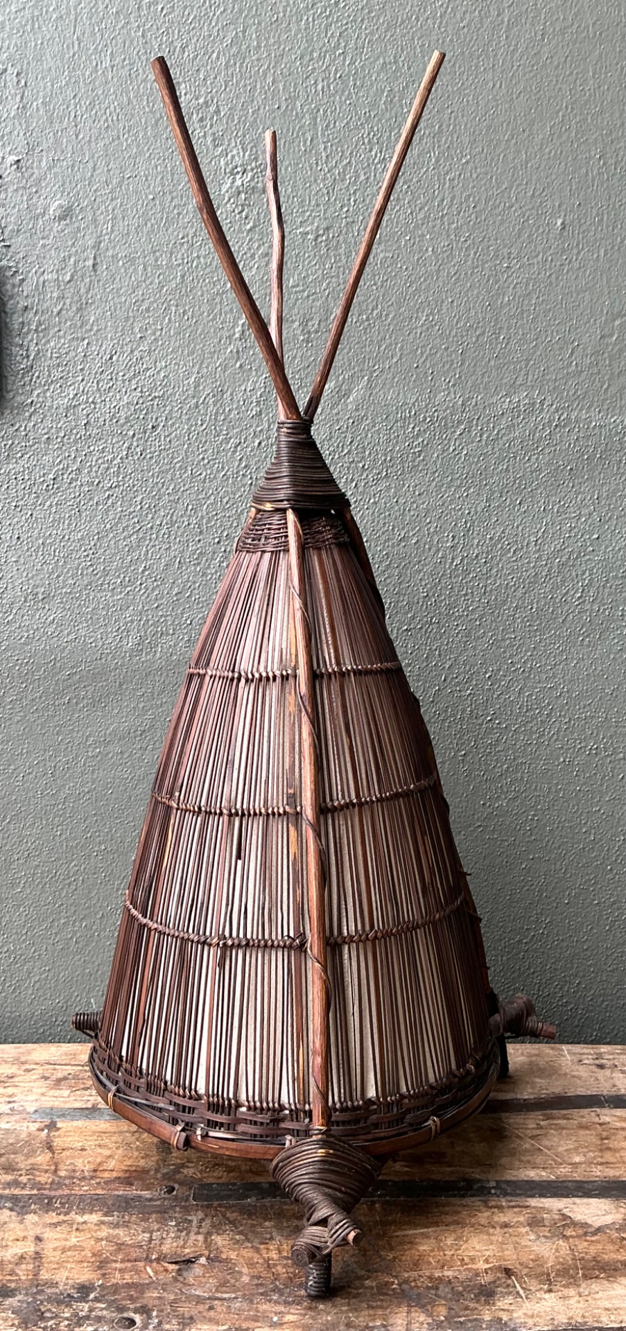 Vintage Japanese Woven Reed Lamp - Back view