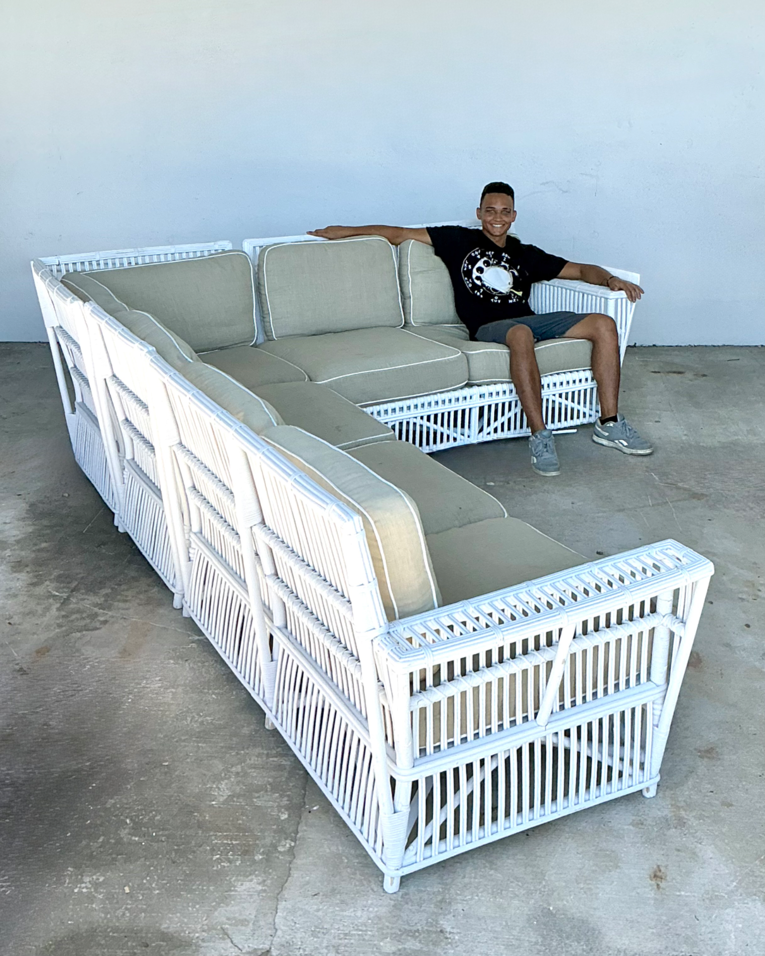 Vintage Stick Rattan Sectional Sofa After Bielecky Brothers - Side view