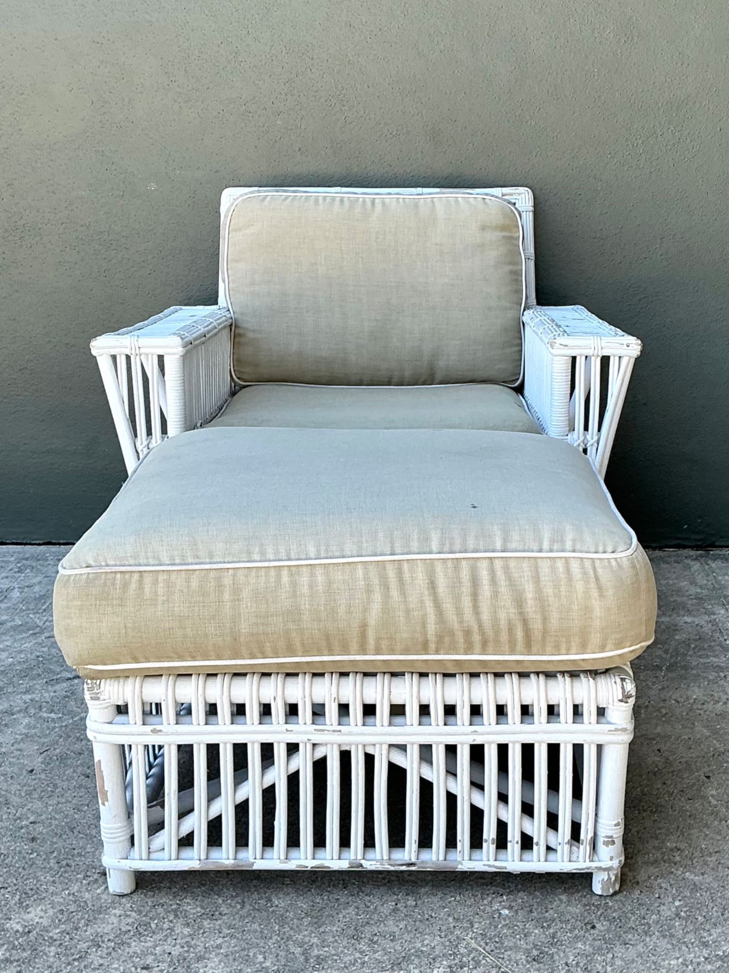 Vintage Rattan Lounge Chair and Ottoman After Bielecky Brothers - Top view